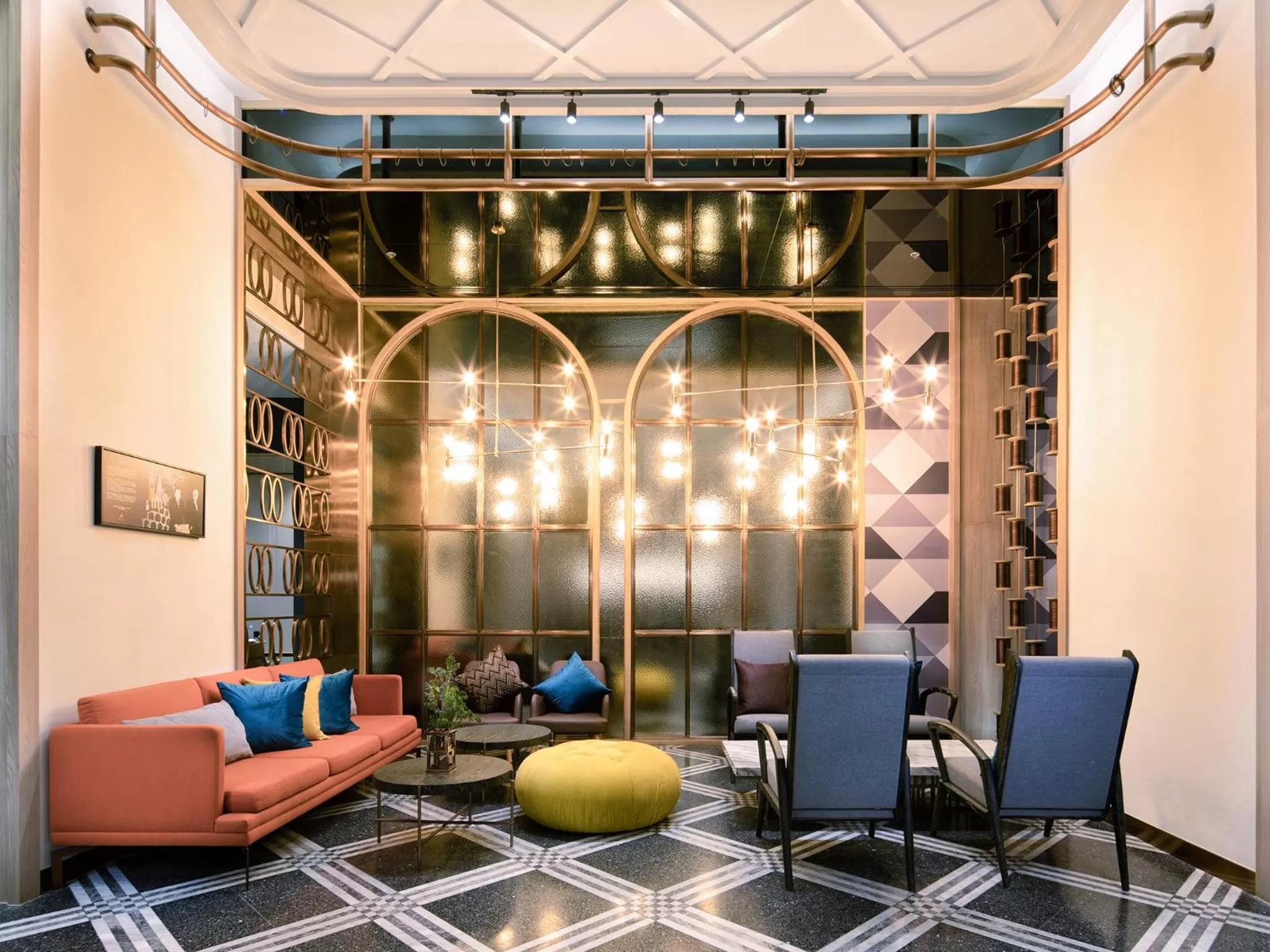 Lobby or reception in Mercure Bangkok Sukhumvit 24