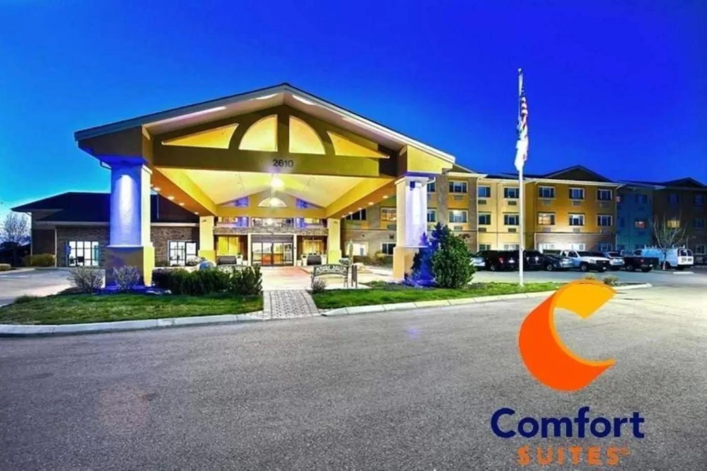 Property building in Comfort Suites