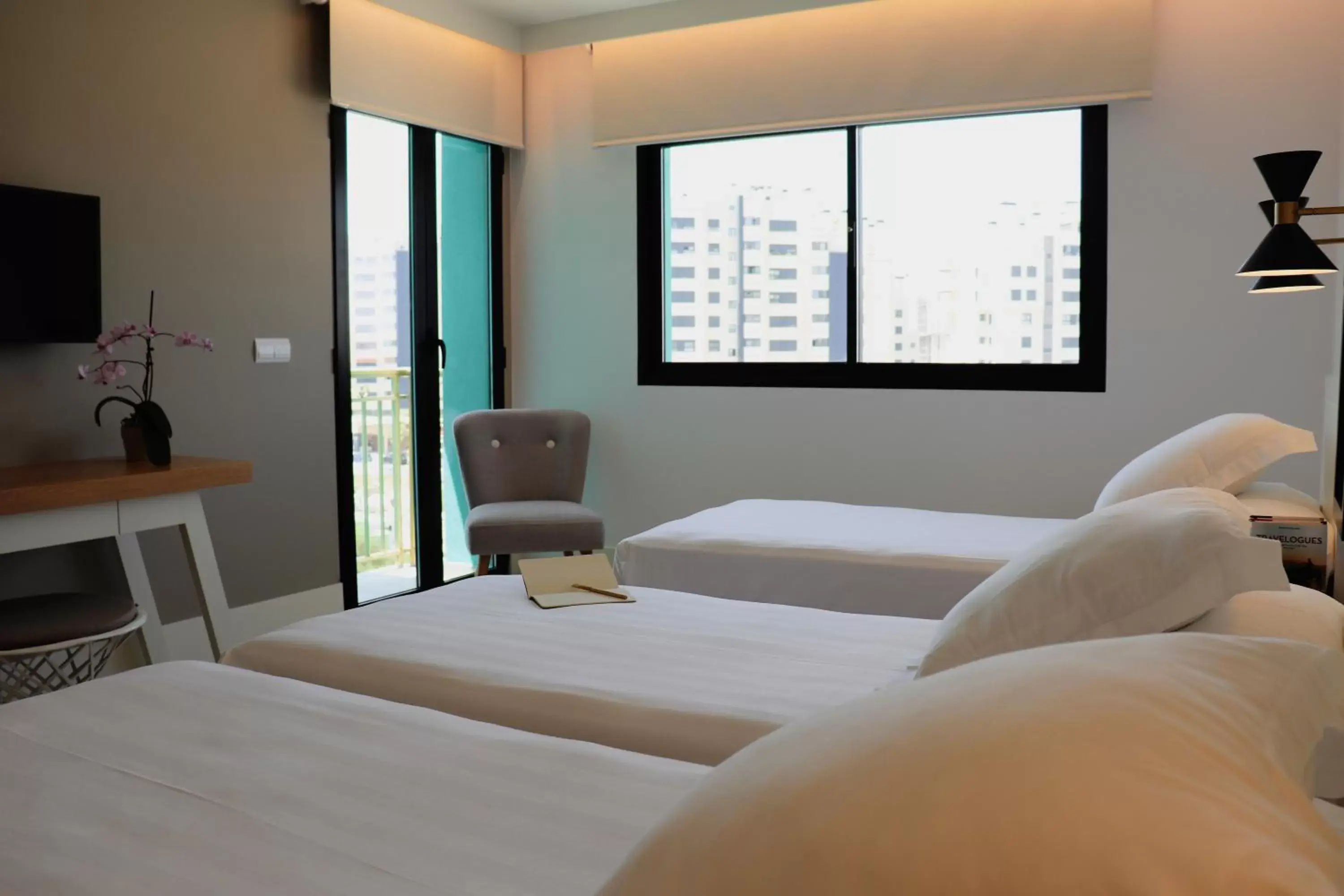 Bed in Hotel Almirante