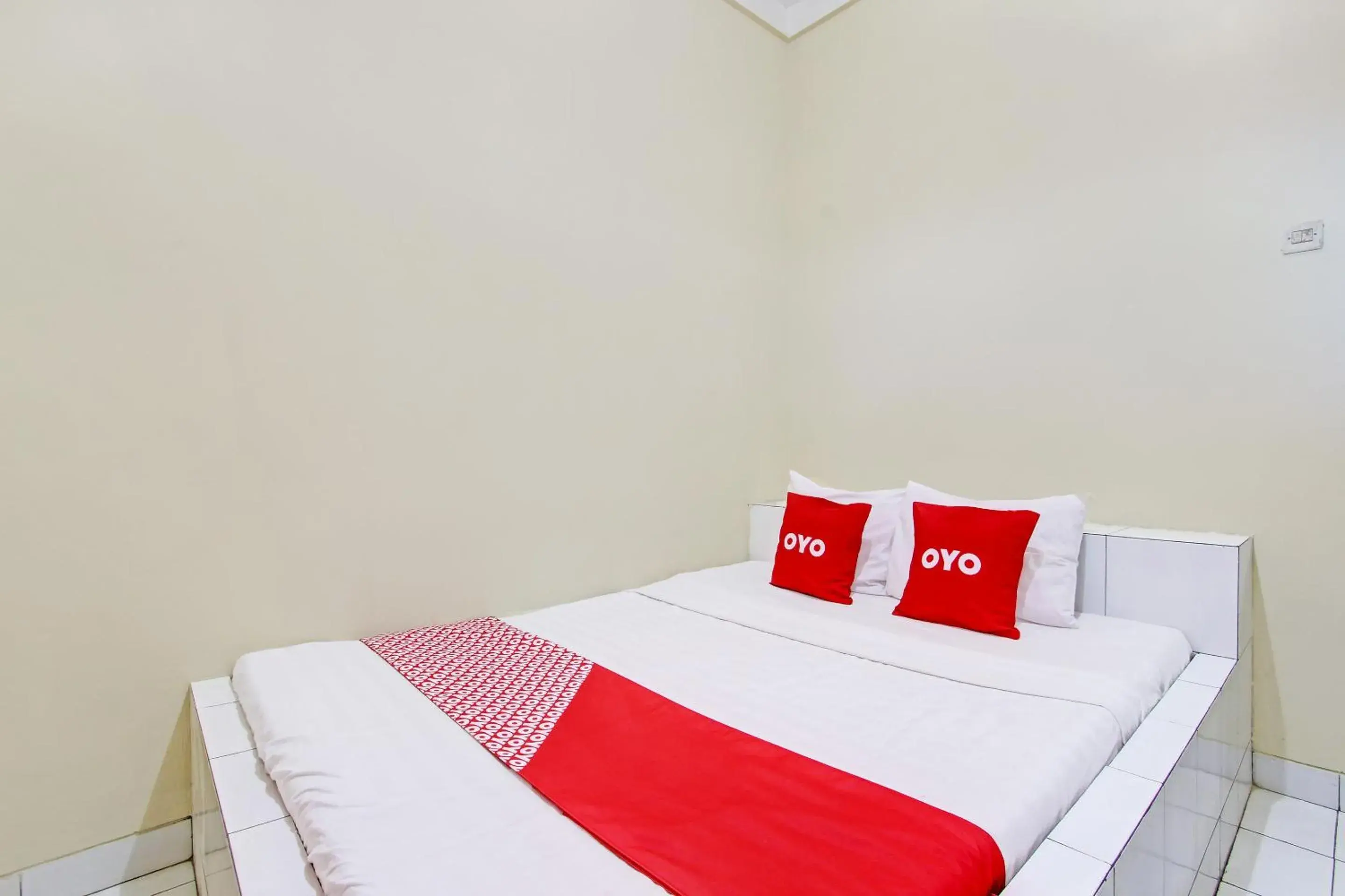 Bedroom, Bed in OYO 92884 Agustha Homestay