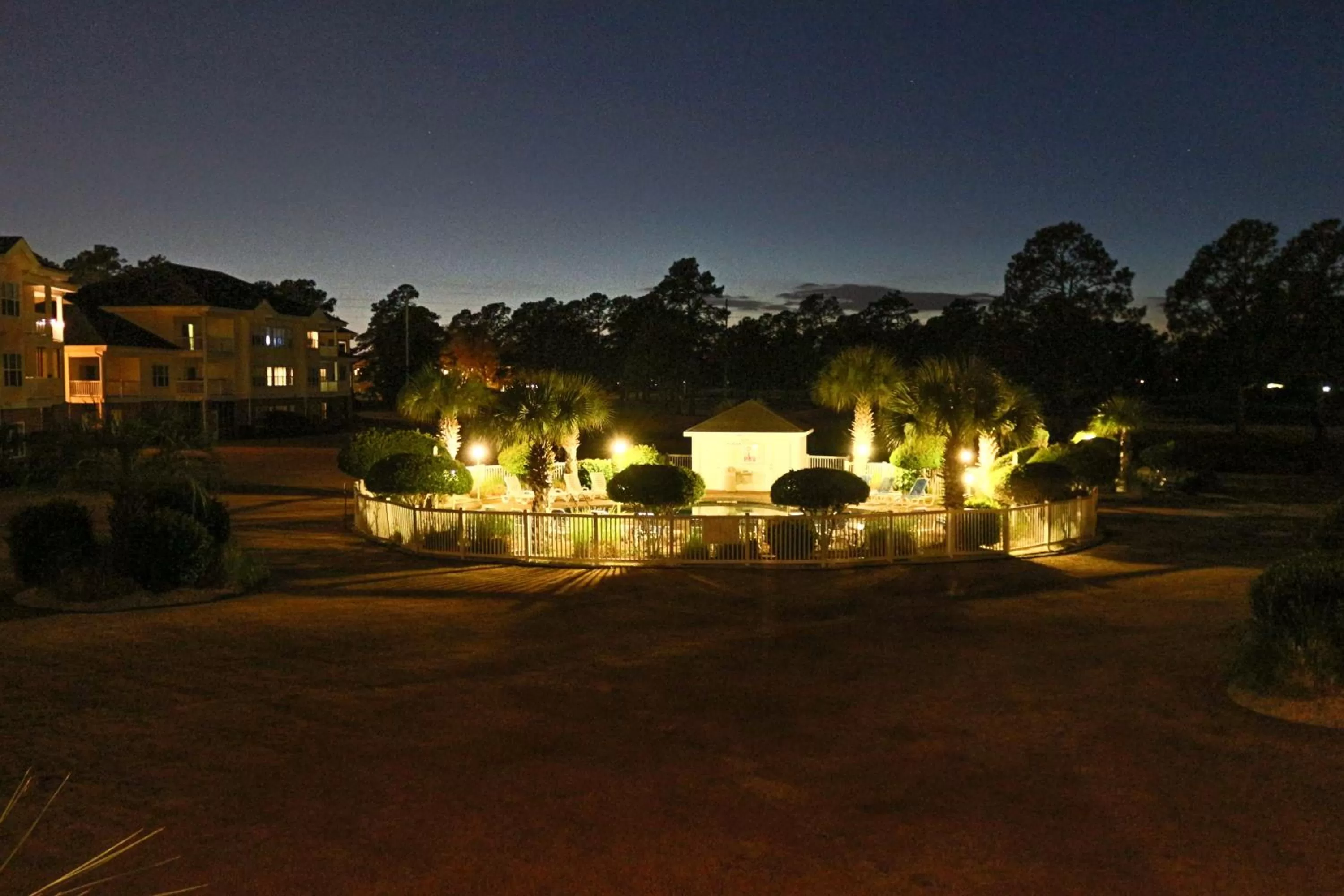 Facade/entrance in Myrtlewood Condos