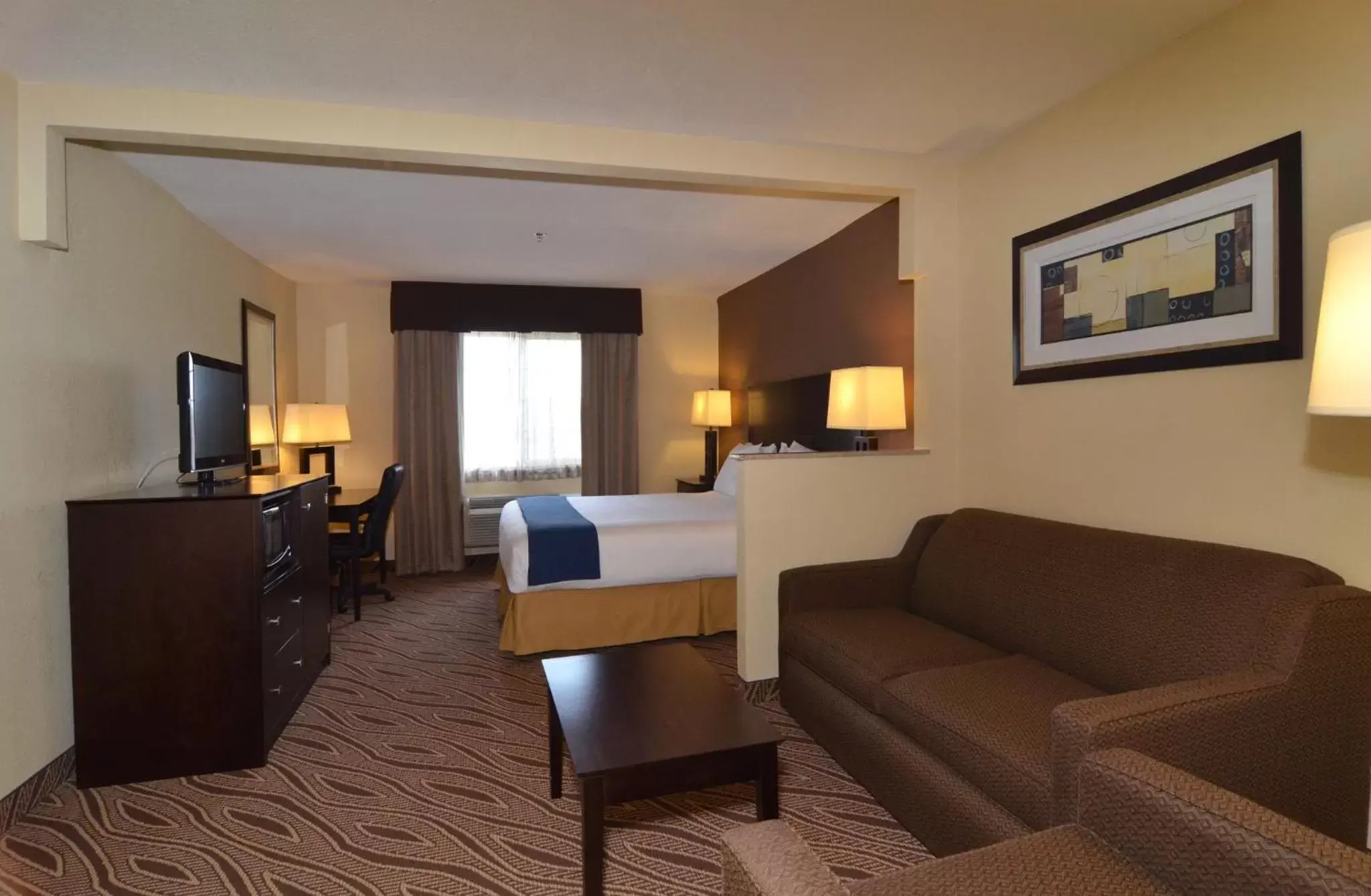 Photo of the whole room, Seating Area in Holiday Inn Express Hotel & Suites San Antonio-Airport North, an IHG Hotel