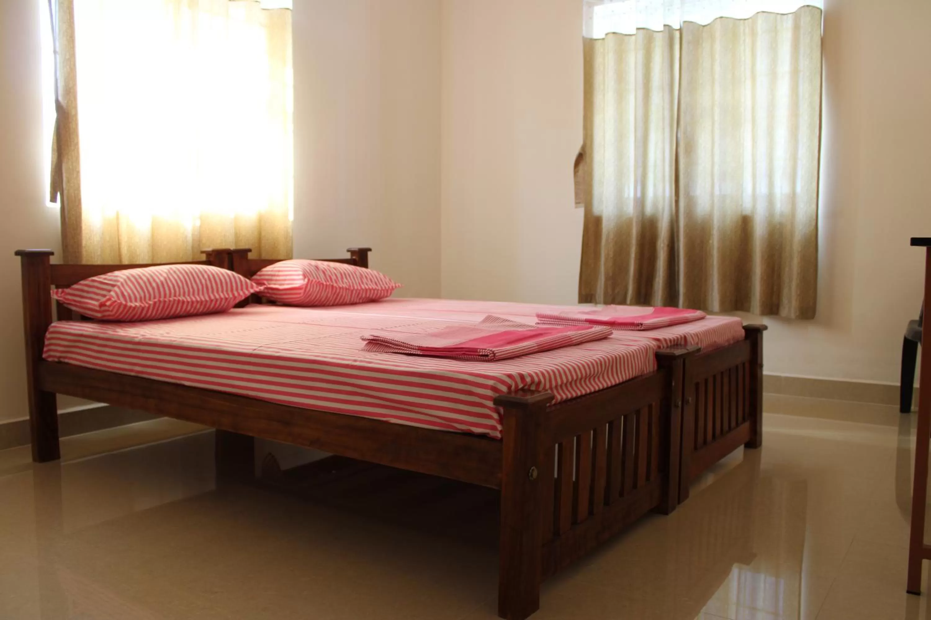 Bedroom, Bed in Shantham Service Apartments