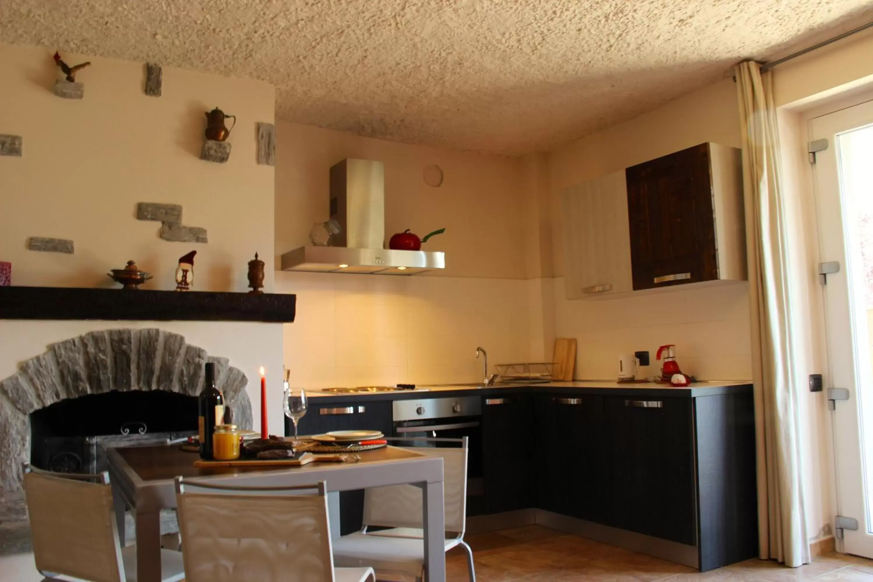 Photo of the whole room, Kitchen/Kitchenette in Case Appartamenti Vacanze Da Cien