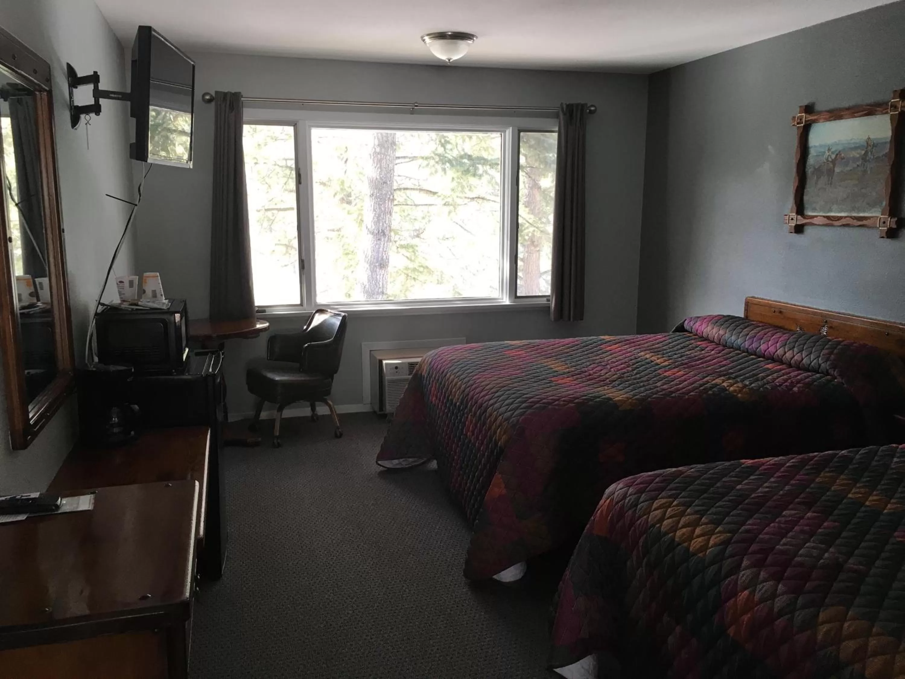 Bedroom, Bed in Rimrock Lodge LLC