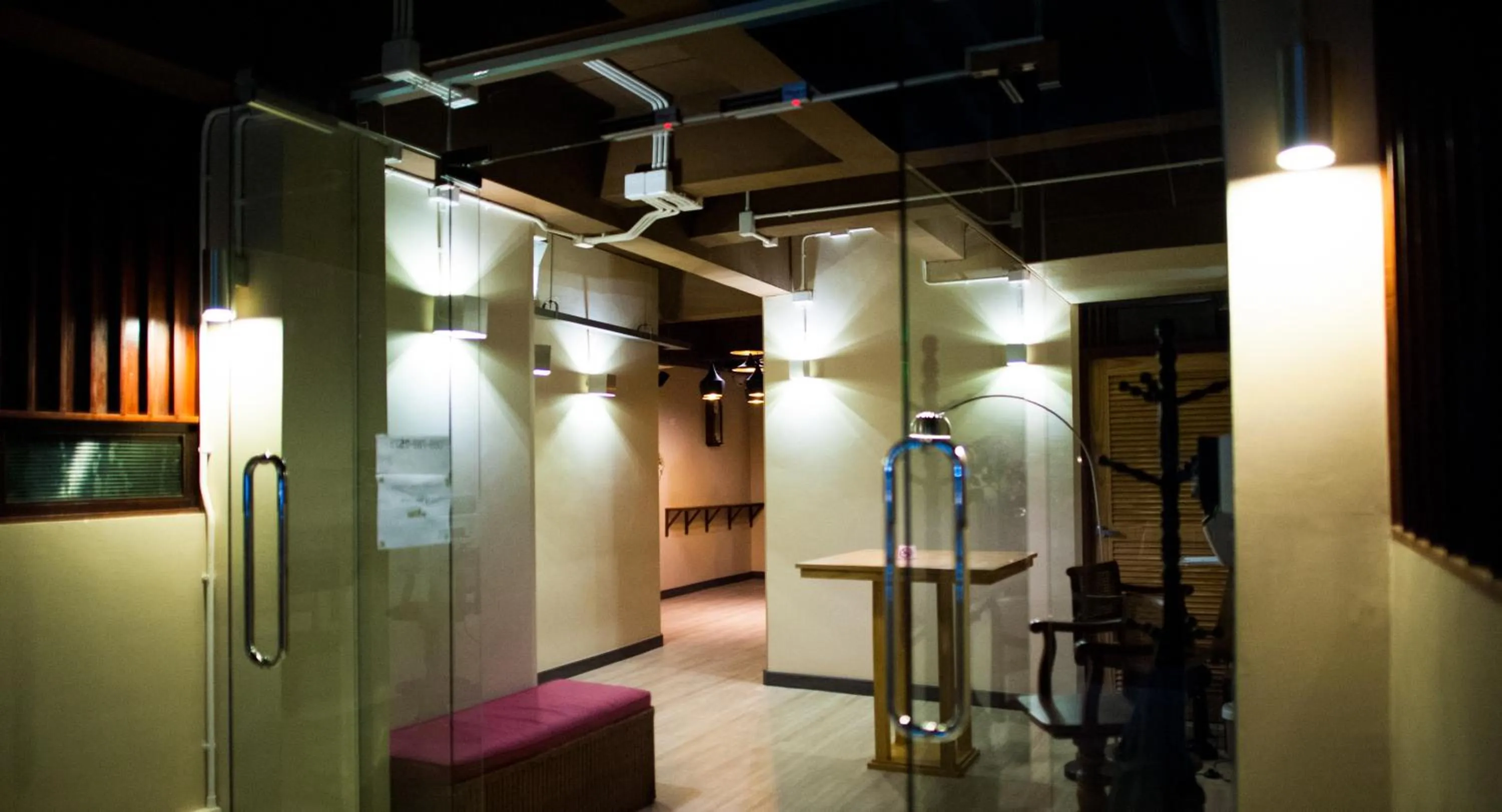 Decorative detail in KENCOZY accommodation