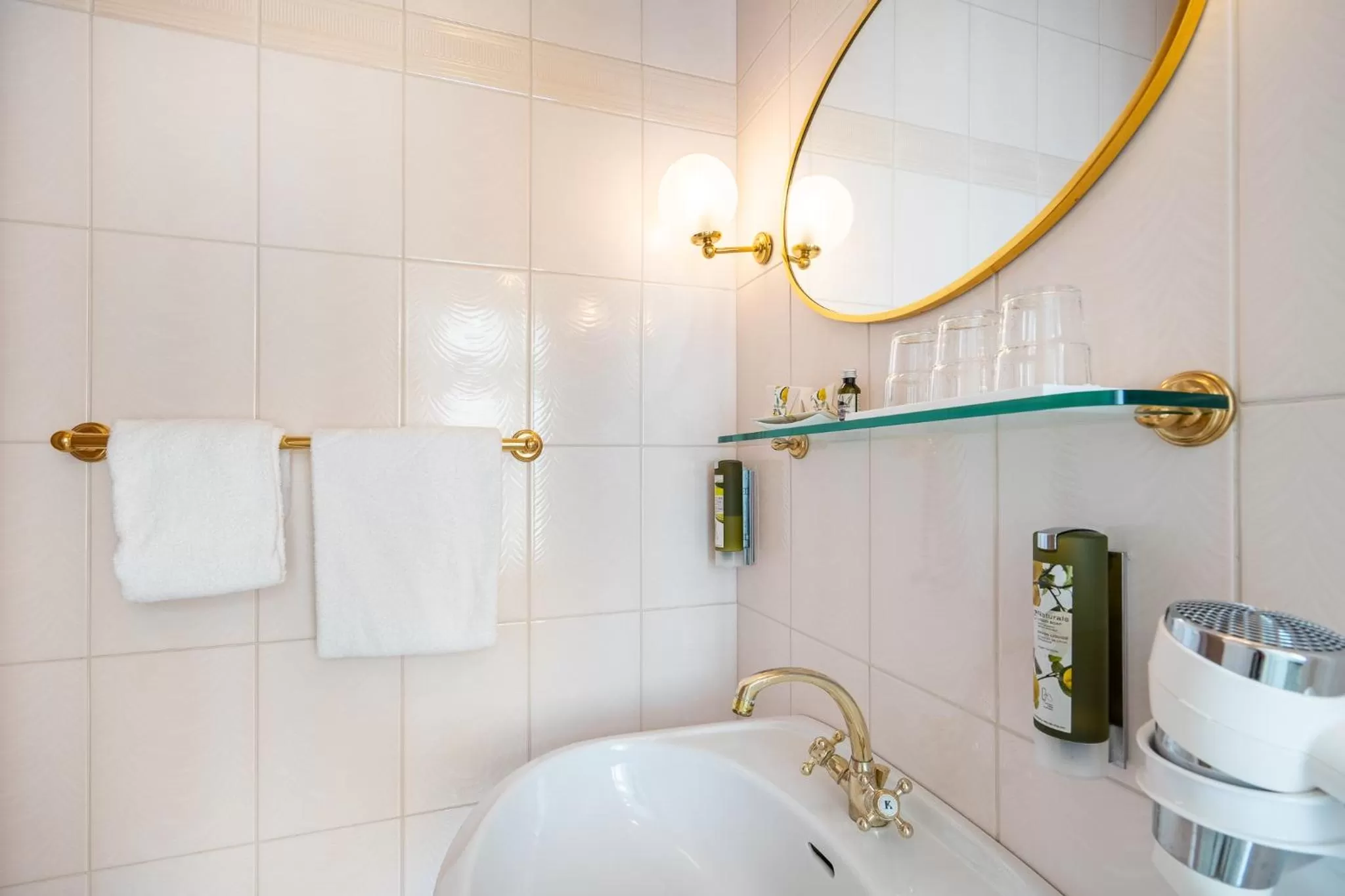 Bathroom in Hotel Am Schubertring