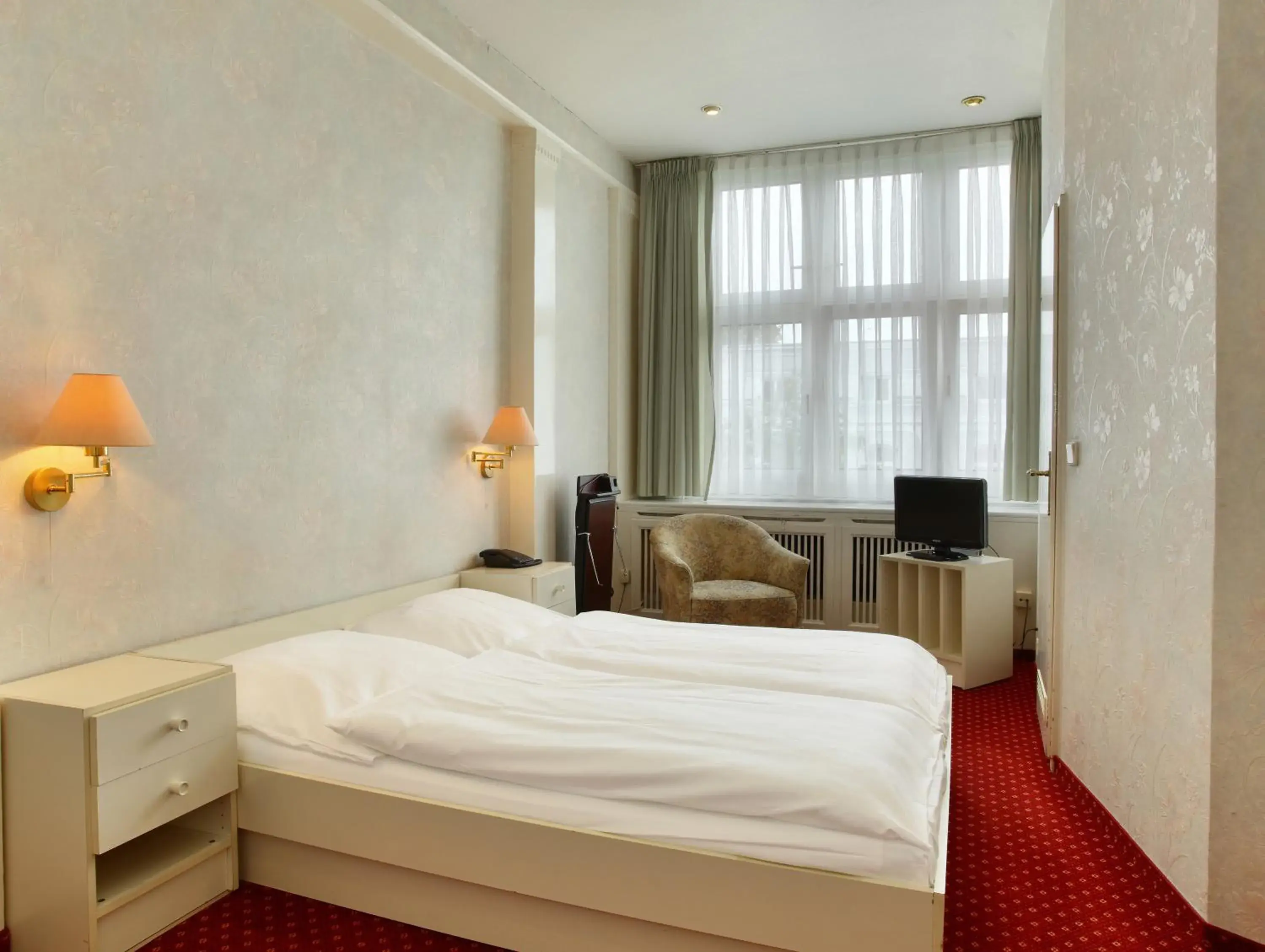 Bed in Hotel Bellmoor im Dammtorpalais