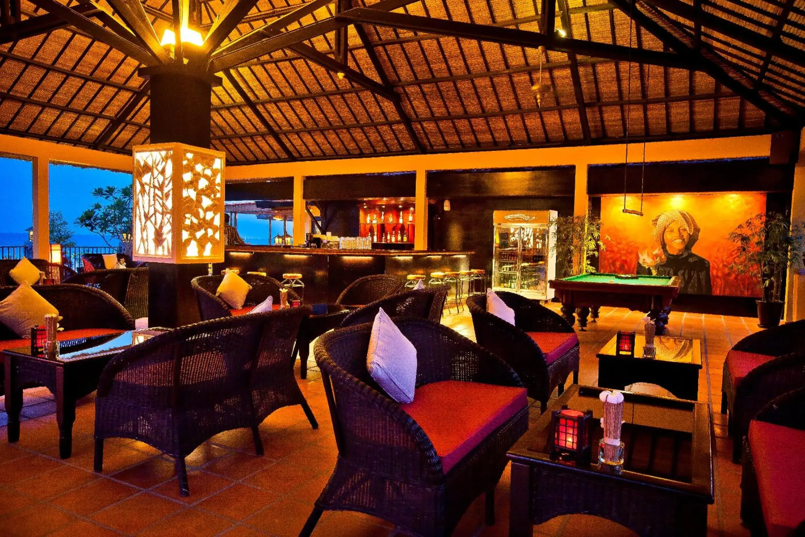 Lounge or bar in Victoria Phan Thiet Beach Resort & Spa Lounge or bar in Victoria Phan Thiet Beach Resort & Spa