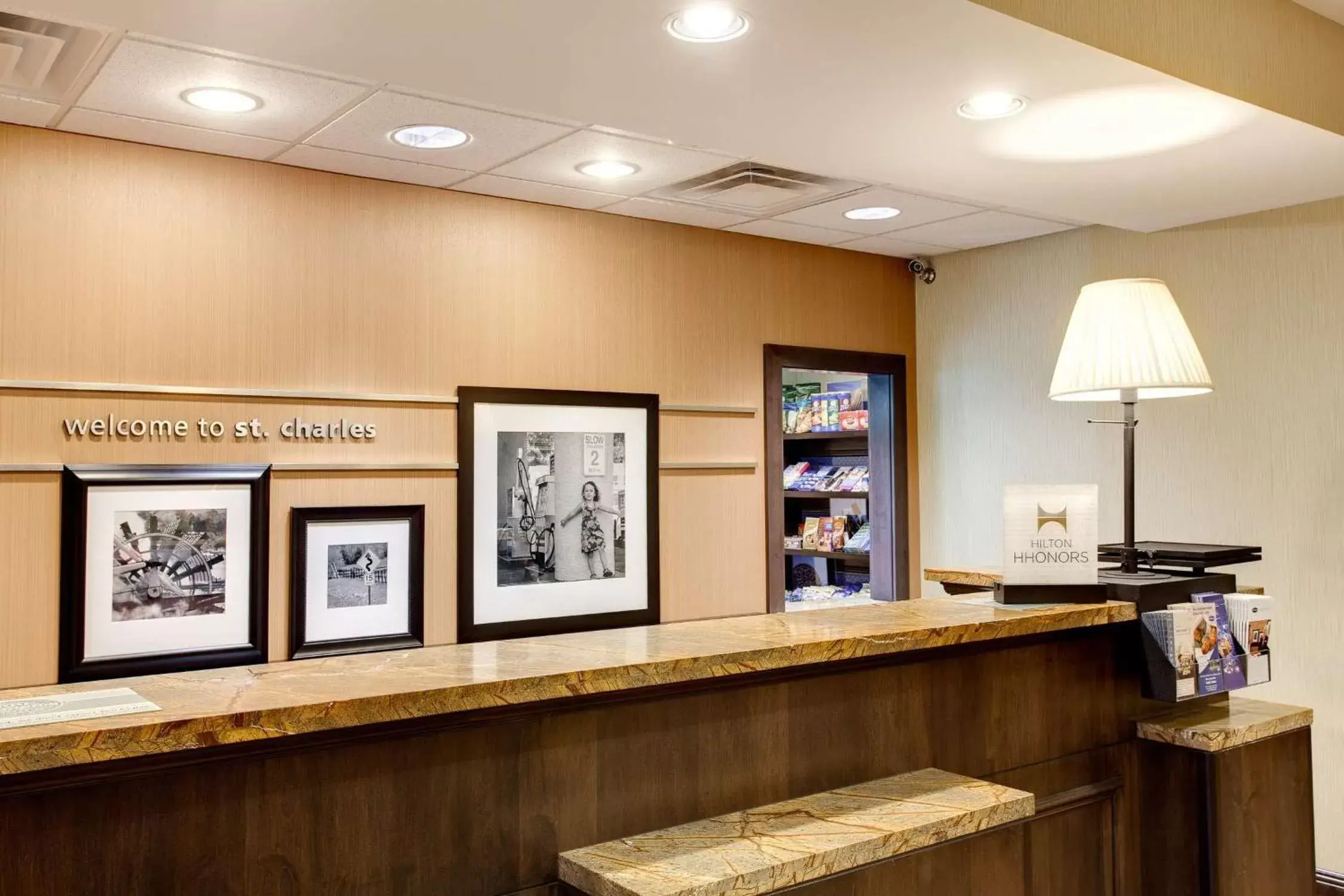 Lobby or reception in Hampton Inn & Suites Chicago/Saint Charles Lobby or reception in Hampton Inn & Suites Chicago/Saint Charles