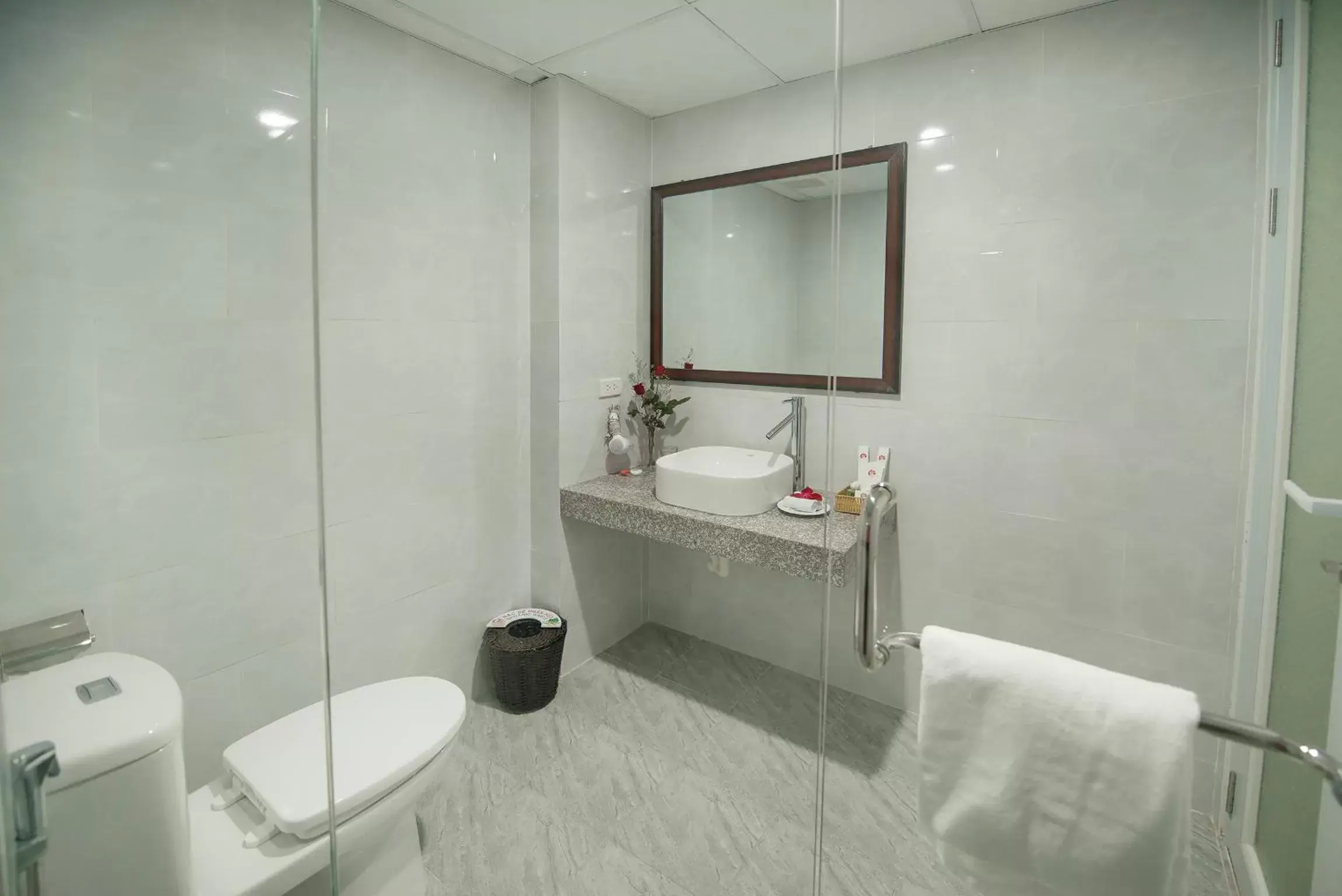 Toilet, Bathroom in Hoi An Rose Garden Hotel