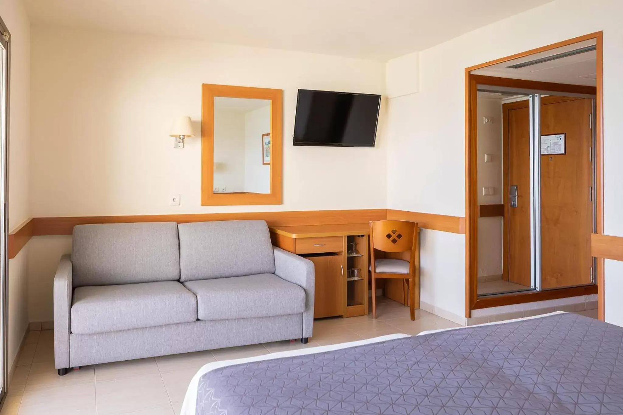 Bedroom, Bed in htop Pineda Palace 4Sup - Adults Recommended #htopBliss Bedroom, Bed in htop Pineda Palace 4Sup - Adults Recommended #htopBliss