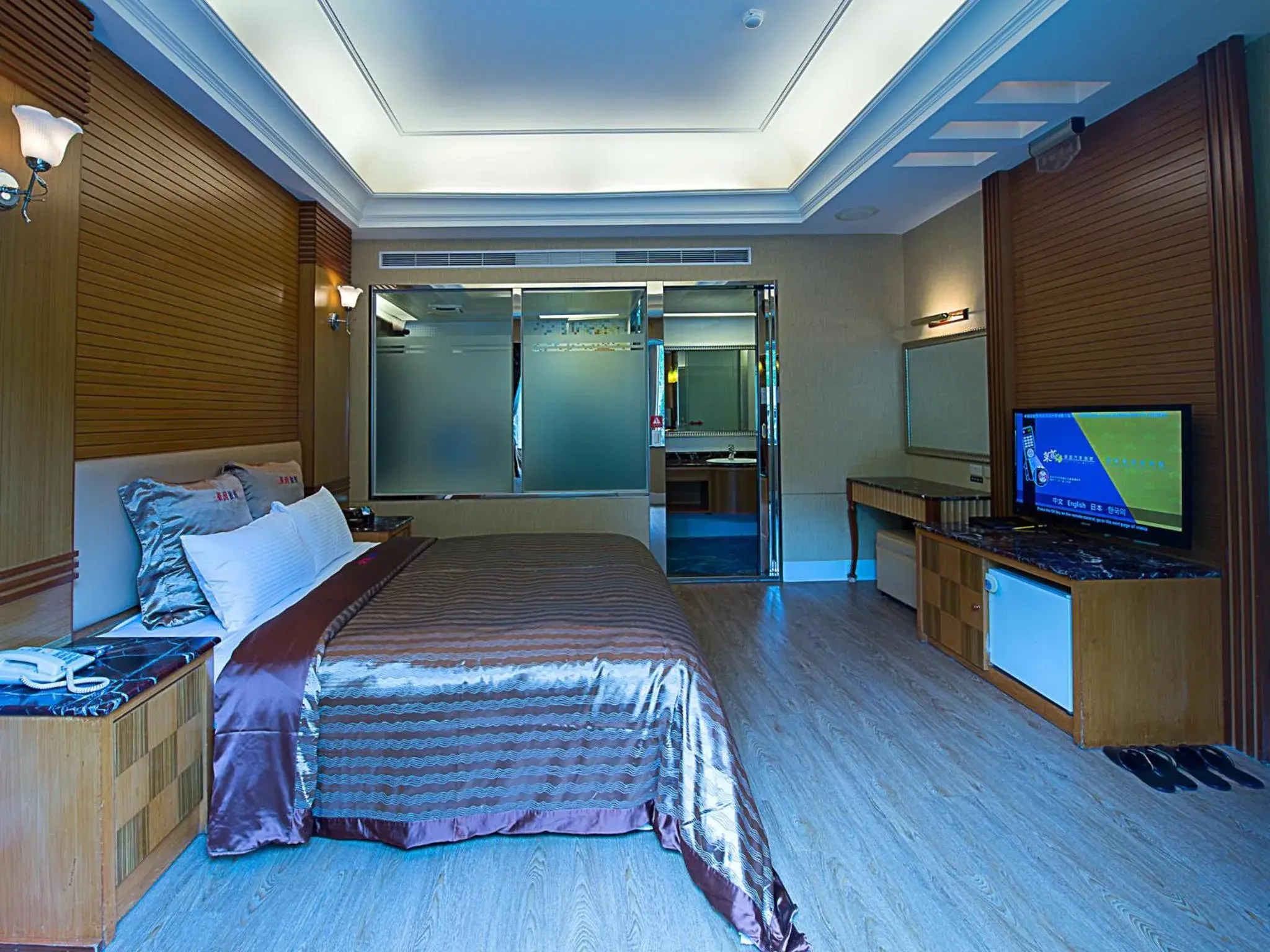 Bed in Laiyin Motel