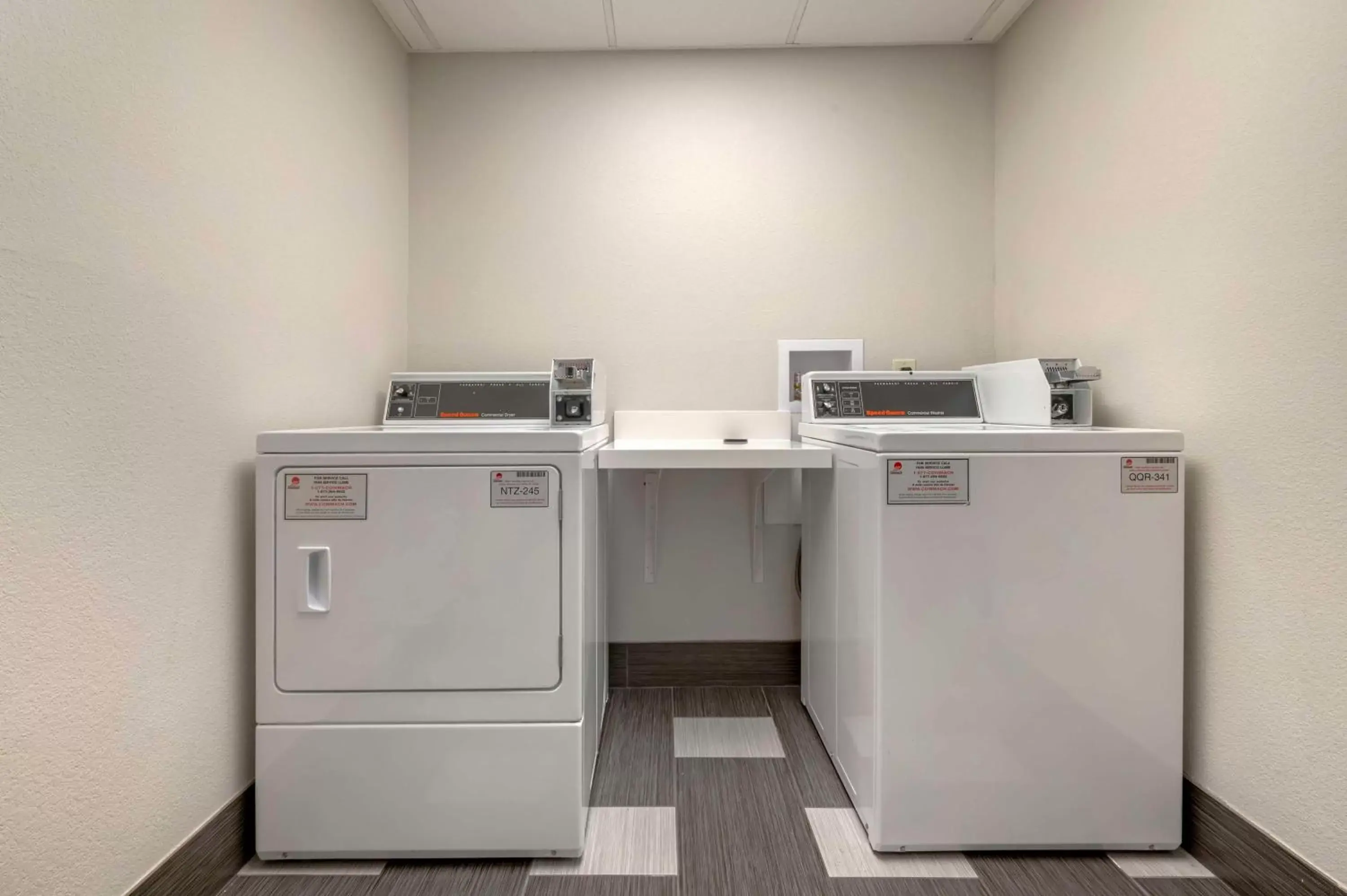 Property building in Best Western Plus Harrisonburg Property building in Best Western Plus Harrisonburg