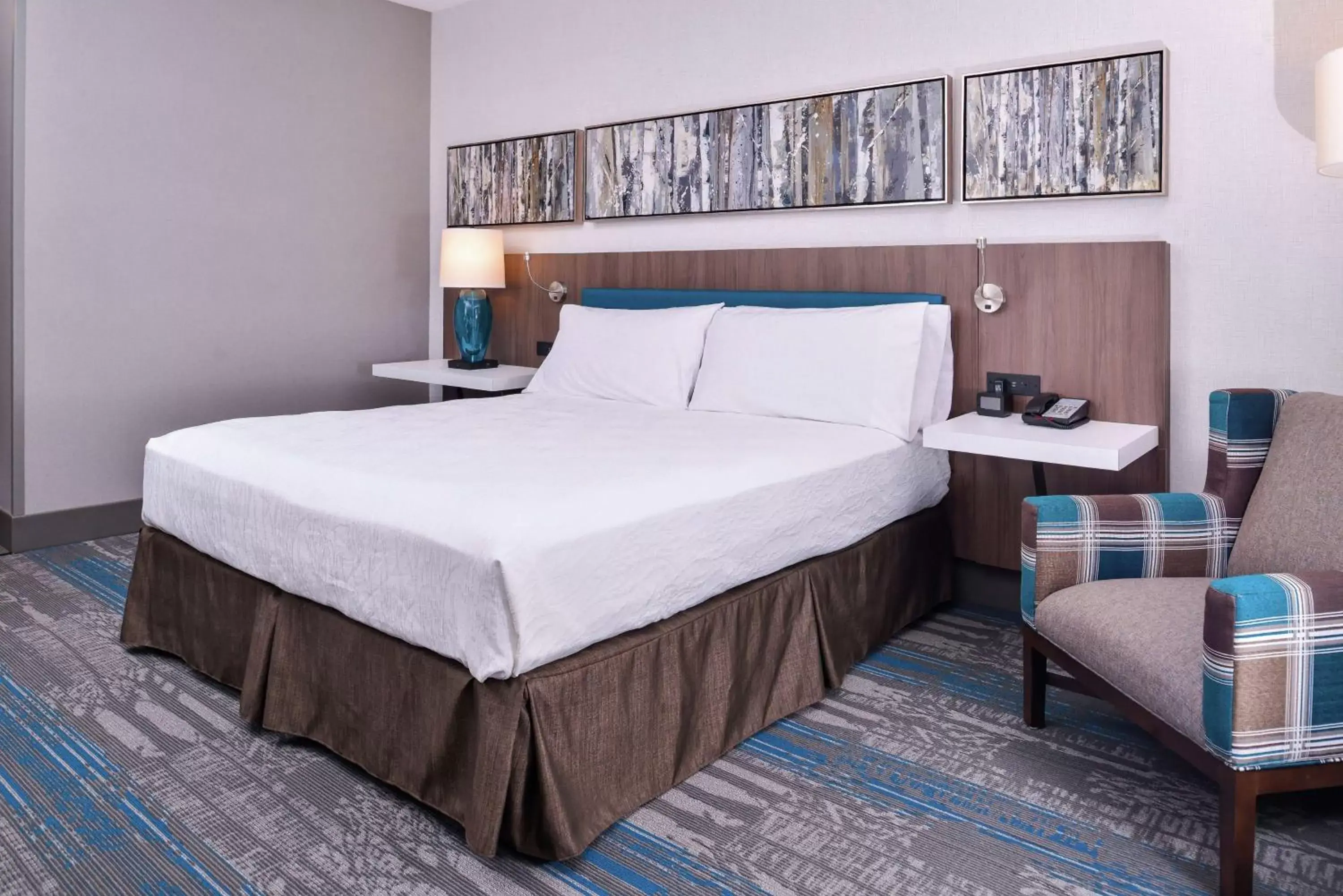 Bed in Hilton Garden Inn Salt Lake City Downtown