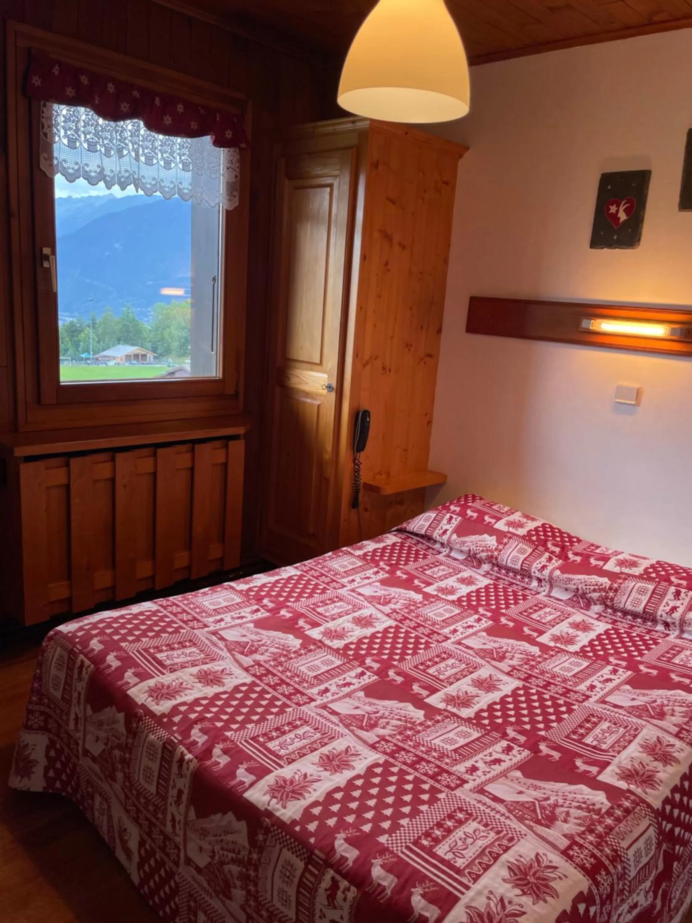 Bed in Hotel Les Granits