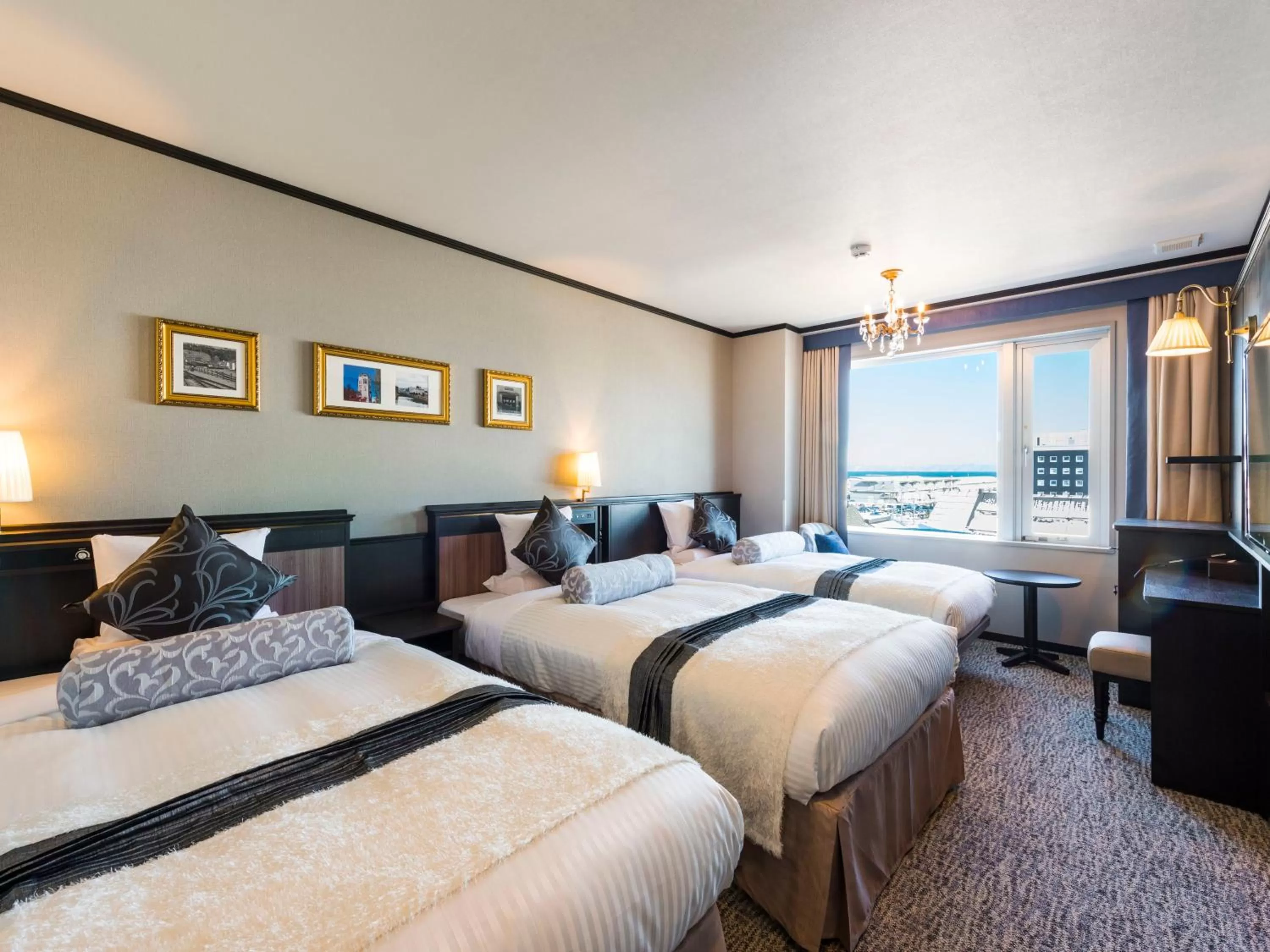 Photo of the whole room, Bed in Hotel Sonia Otaru