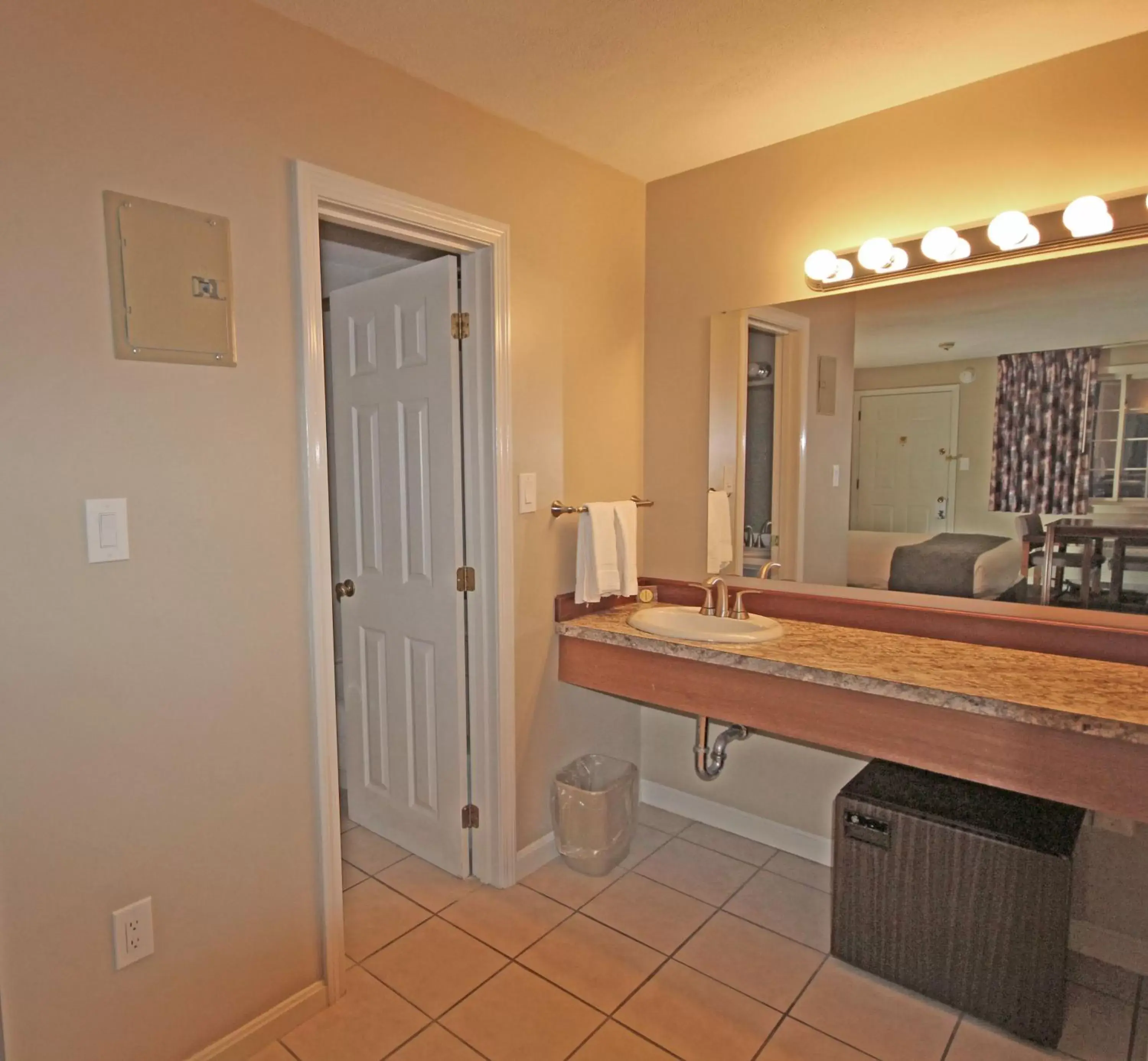 Bathroom in Park View Inn - Salem