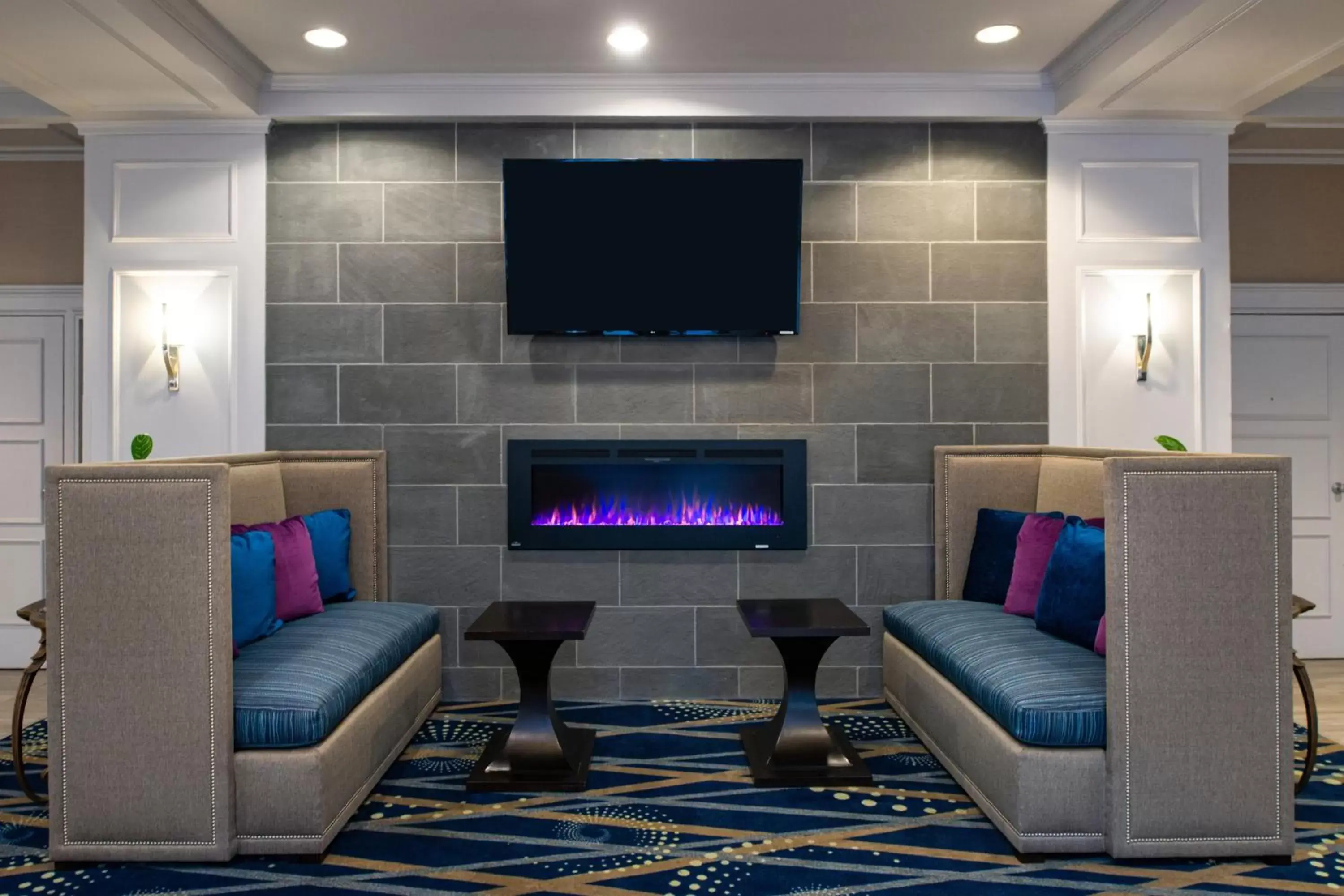 Property building, Seating Area in Holiday Inn Concord Downtown, an IHG Hotel