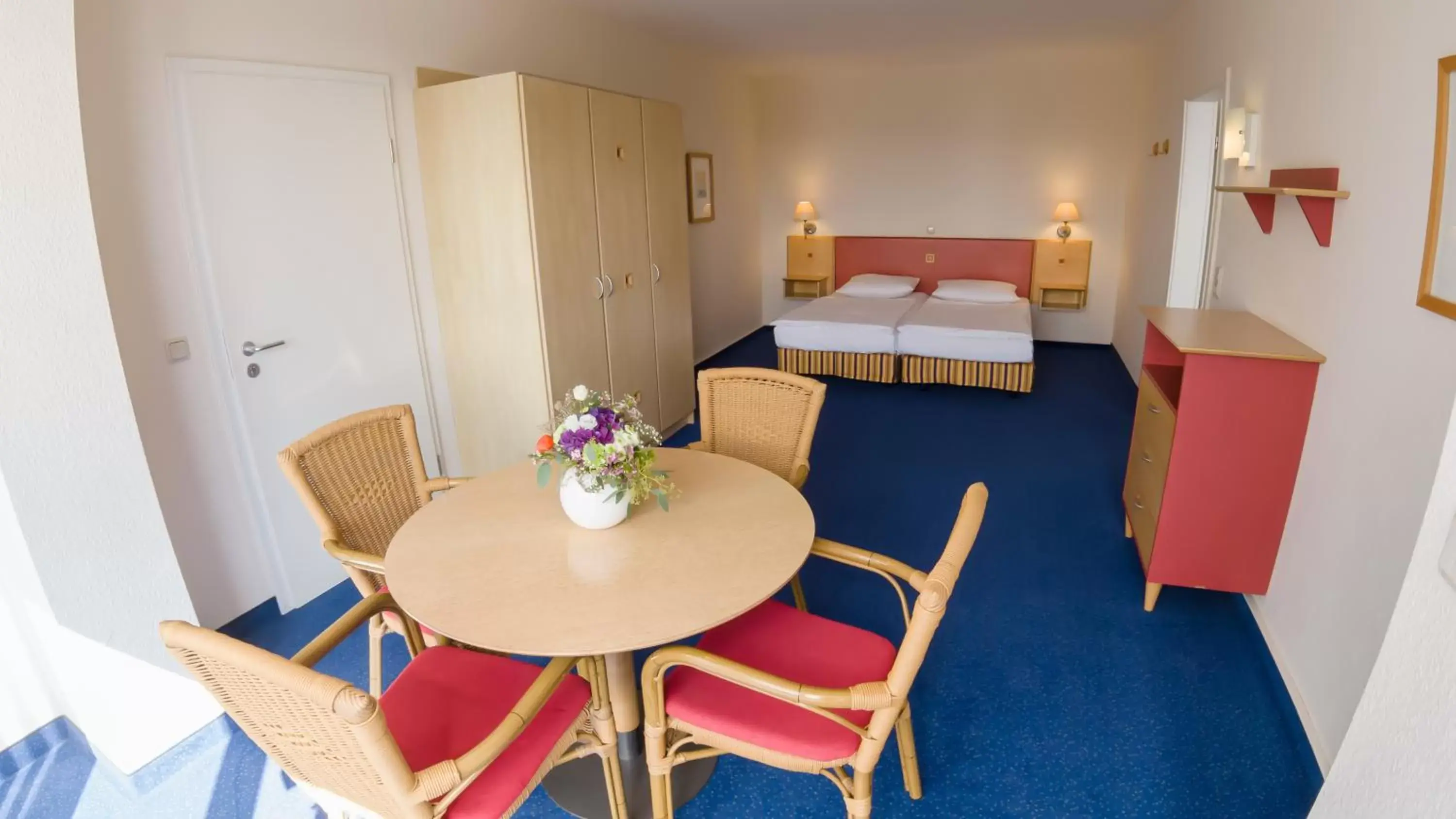 Photo of the whole room, Dining Area in IFA Rügen Hotel & Ferienpark