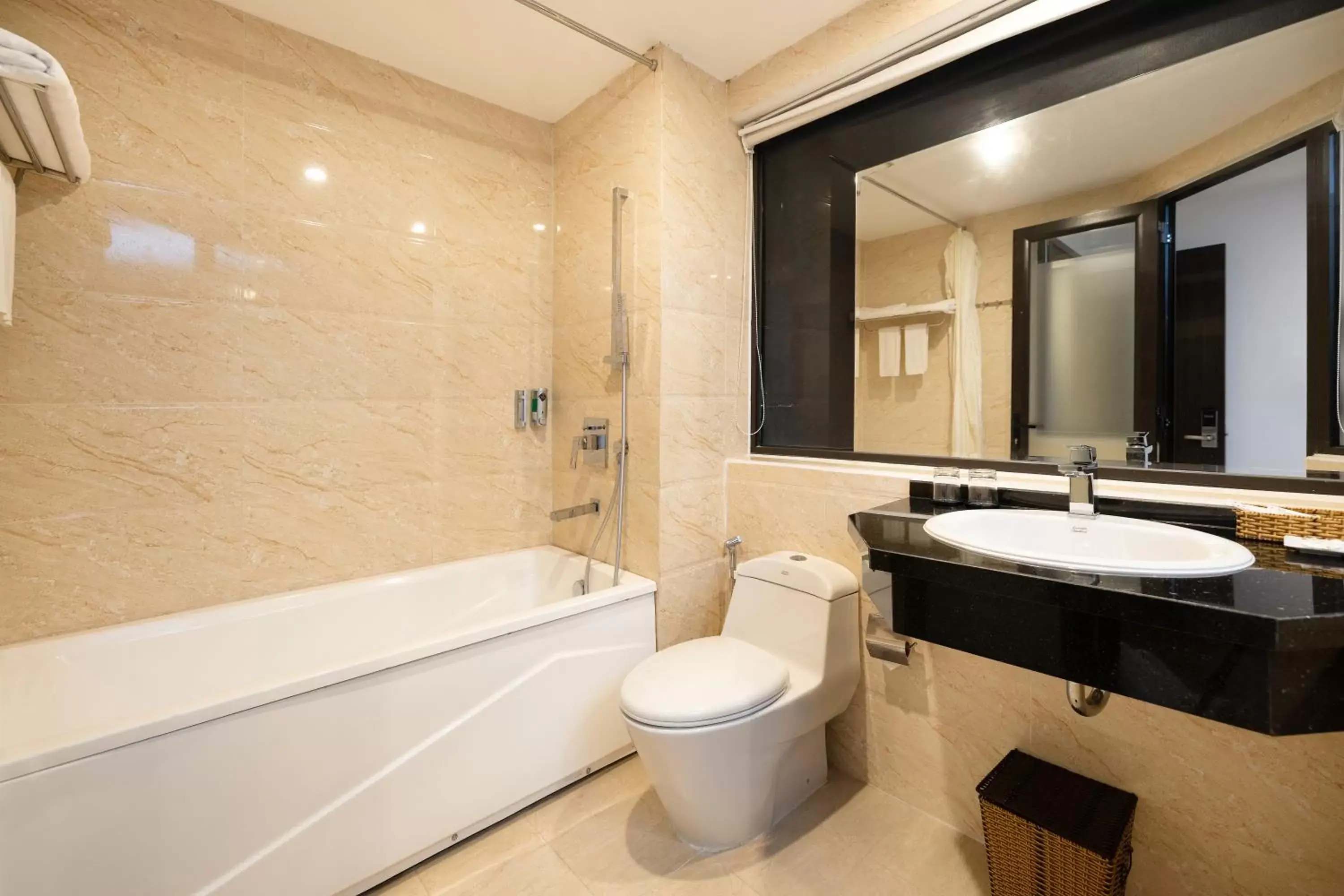 Bathroom in An Vista Hotel