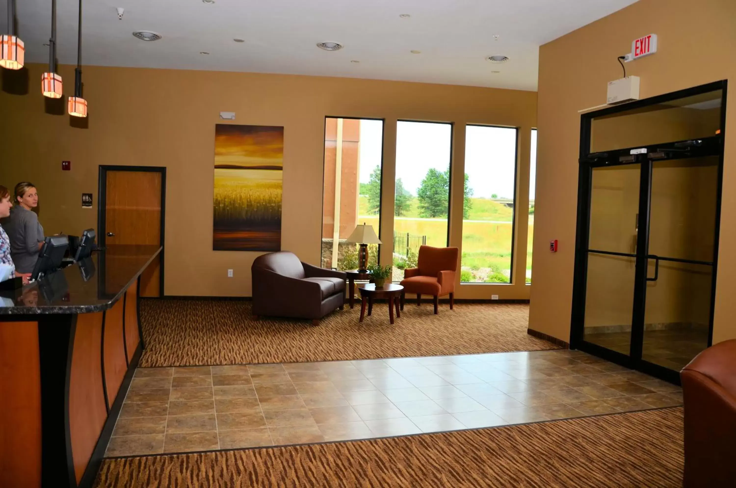 Lobby or reception, Seating Area in Cobblestone Inn & Suites - Newton