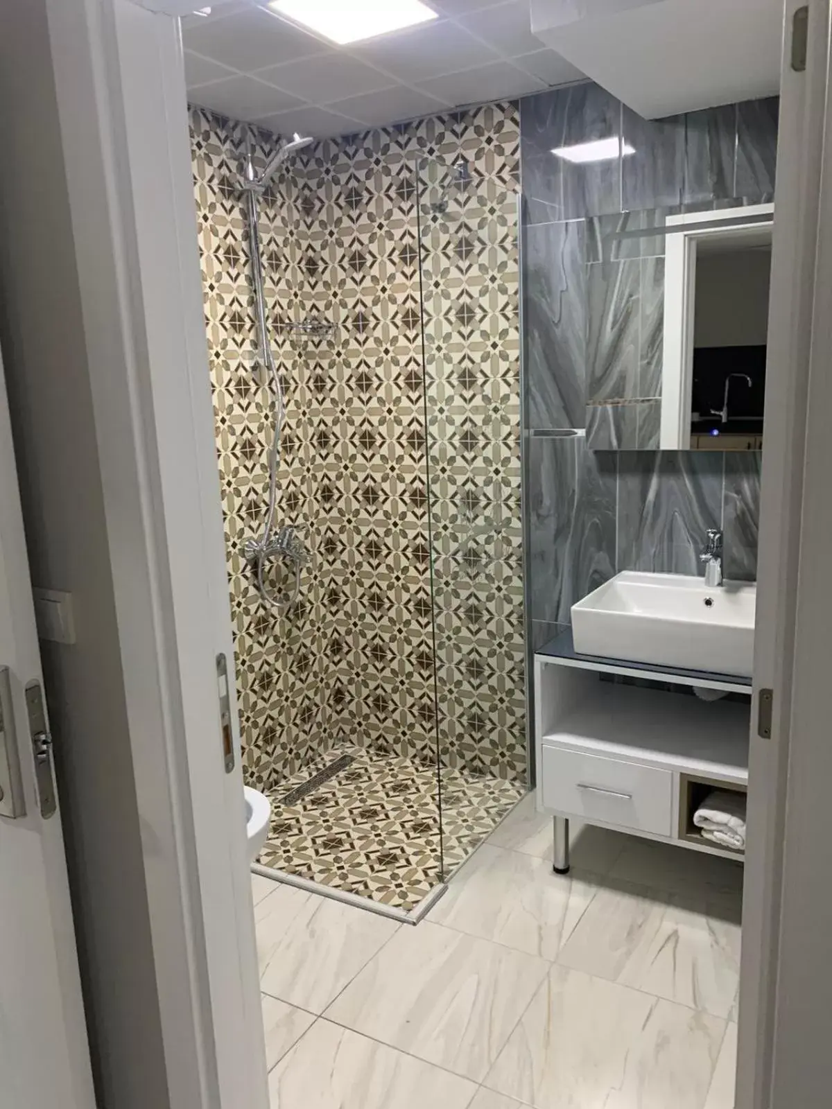 Bathroom in Taksim Galatist Hotel