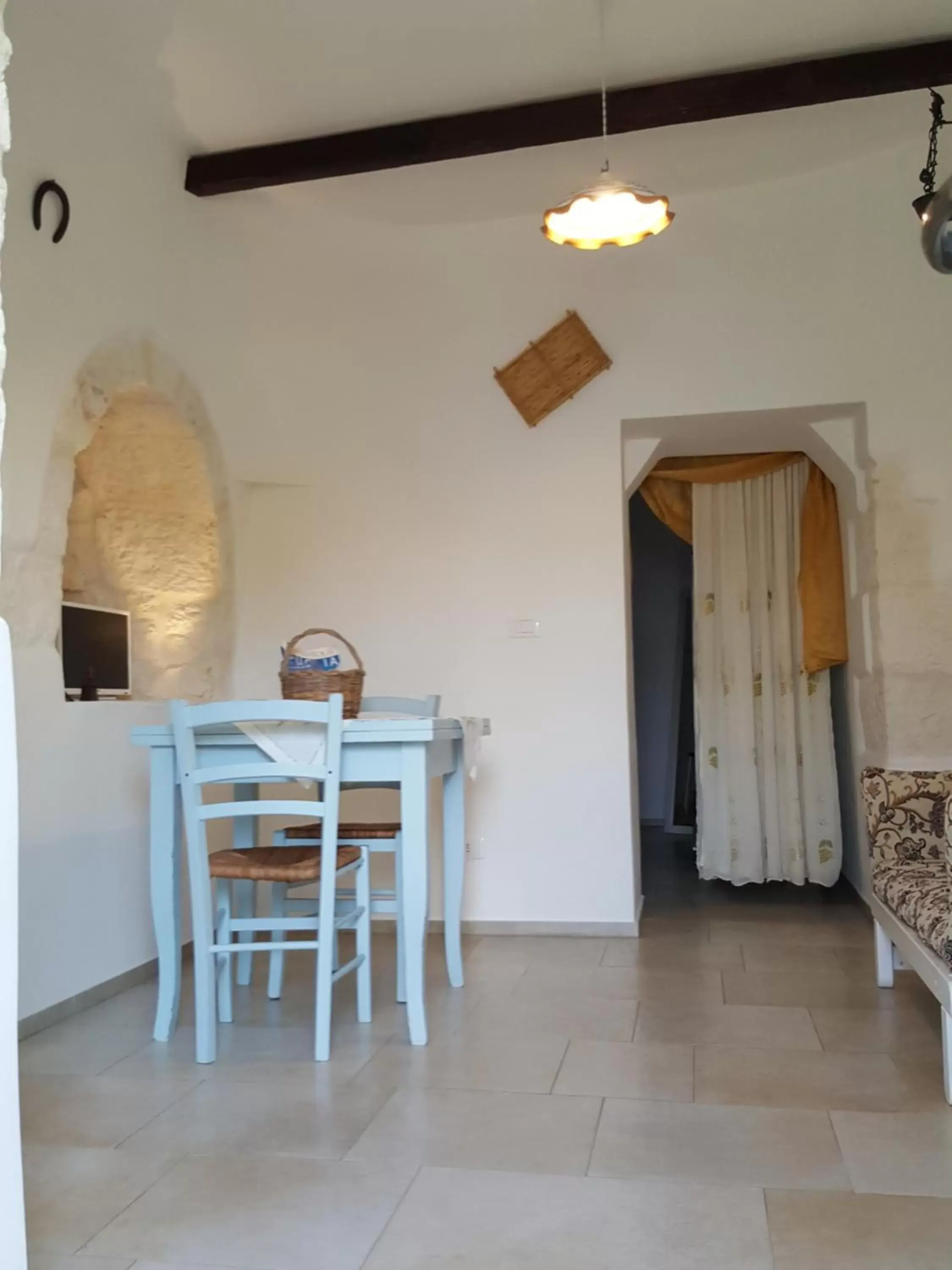 Seating area, Dining Area in Masseria Trulli sull'Aia