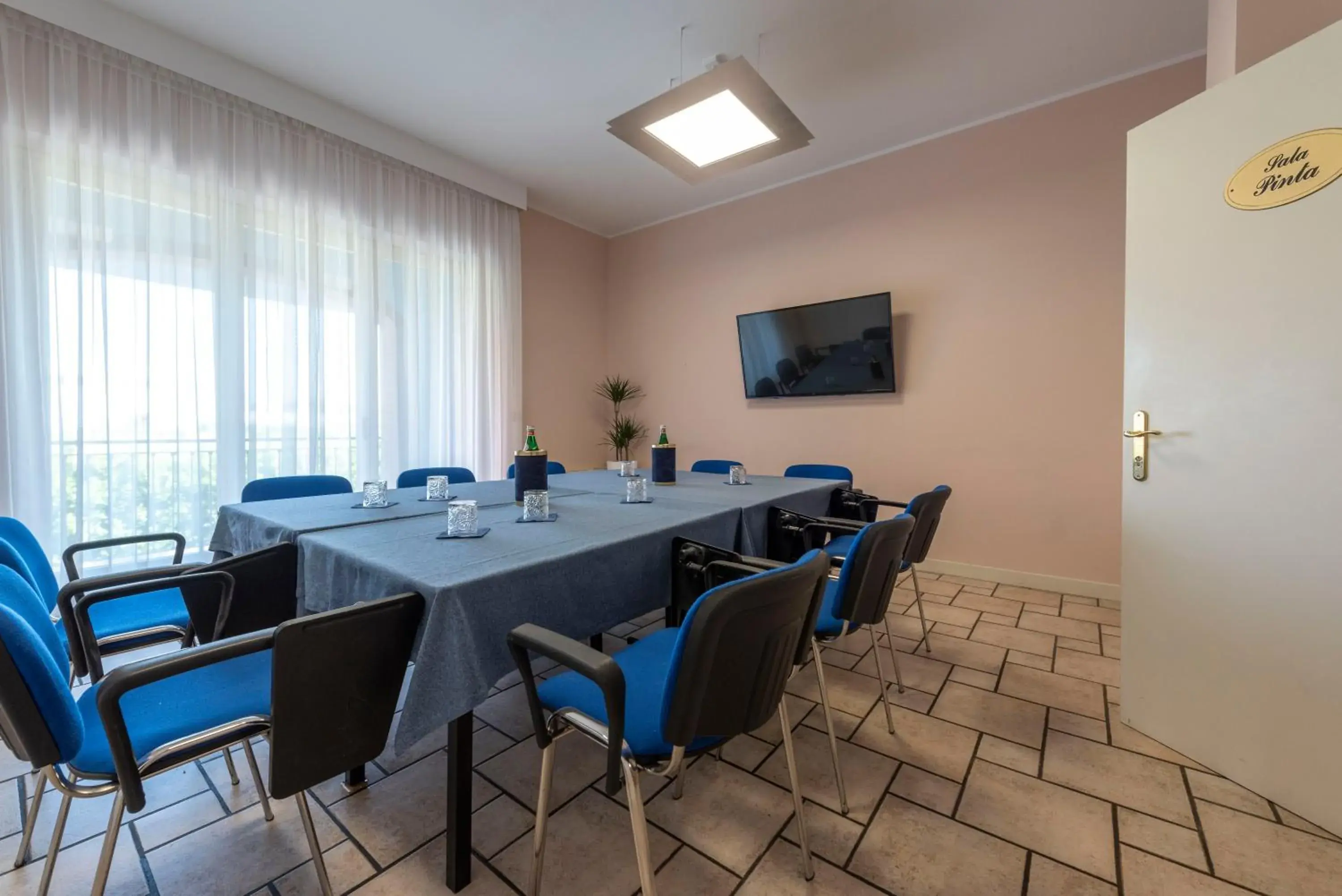 Business facilities in Hotel Cristoforo Colombo