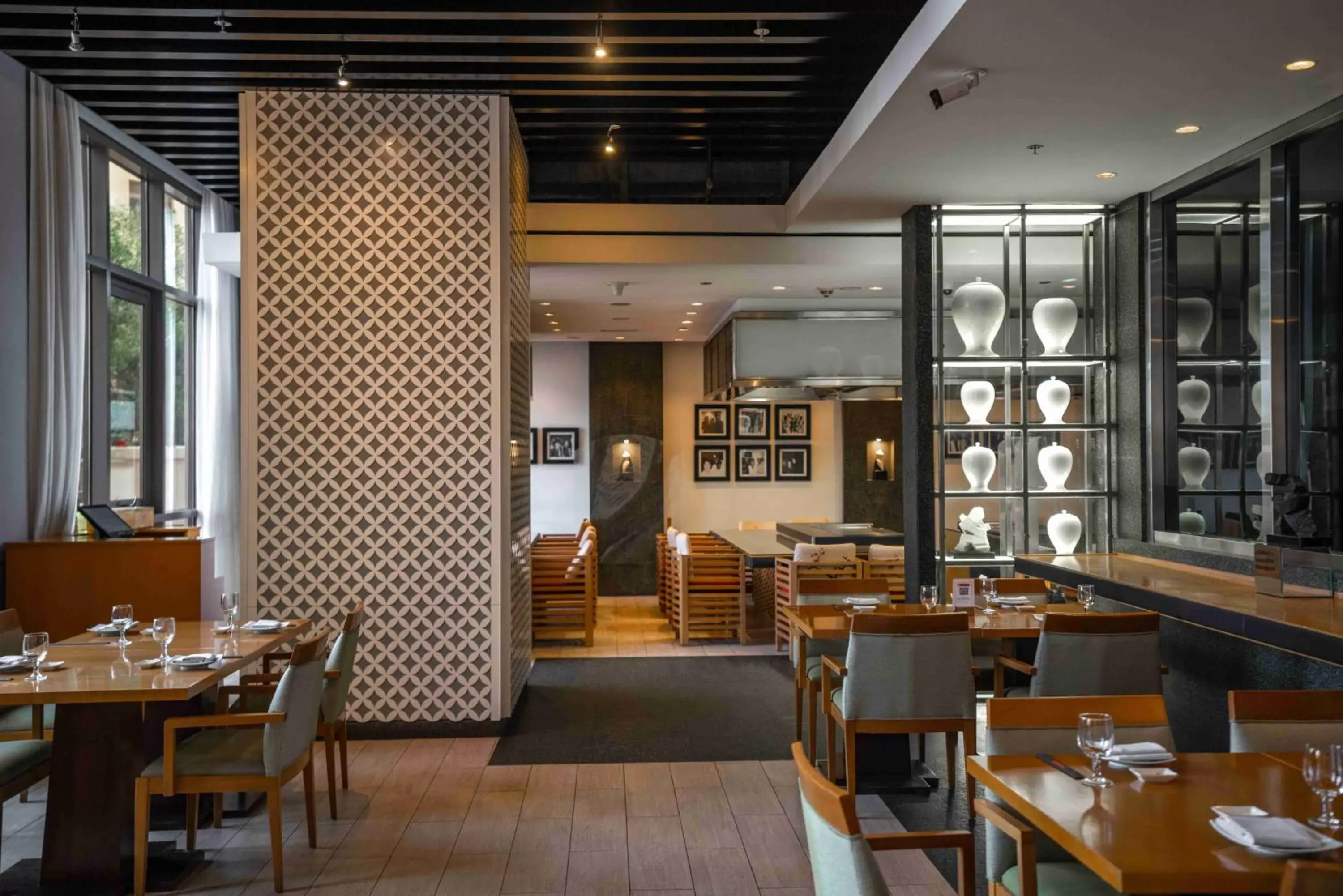 Restaurant/Places to Eat in Amwaj Rotana, Jumeirah Beach - Dubai