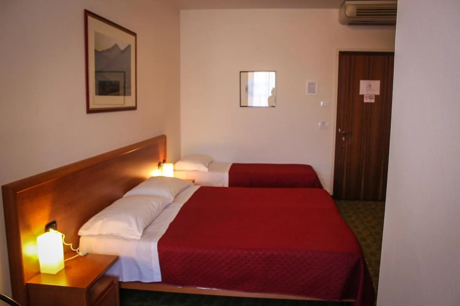 Bed in Hotel Centrale