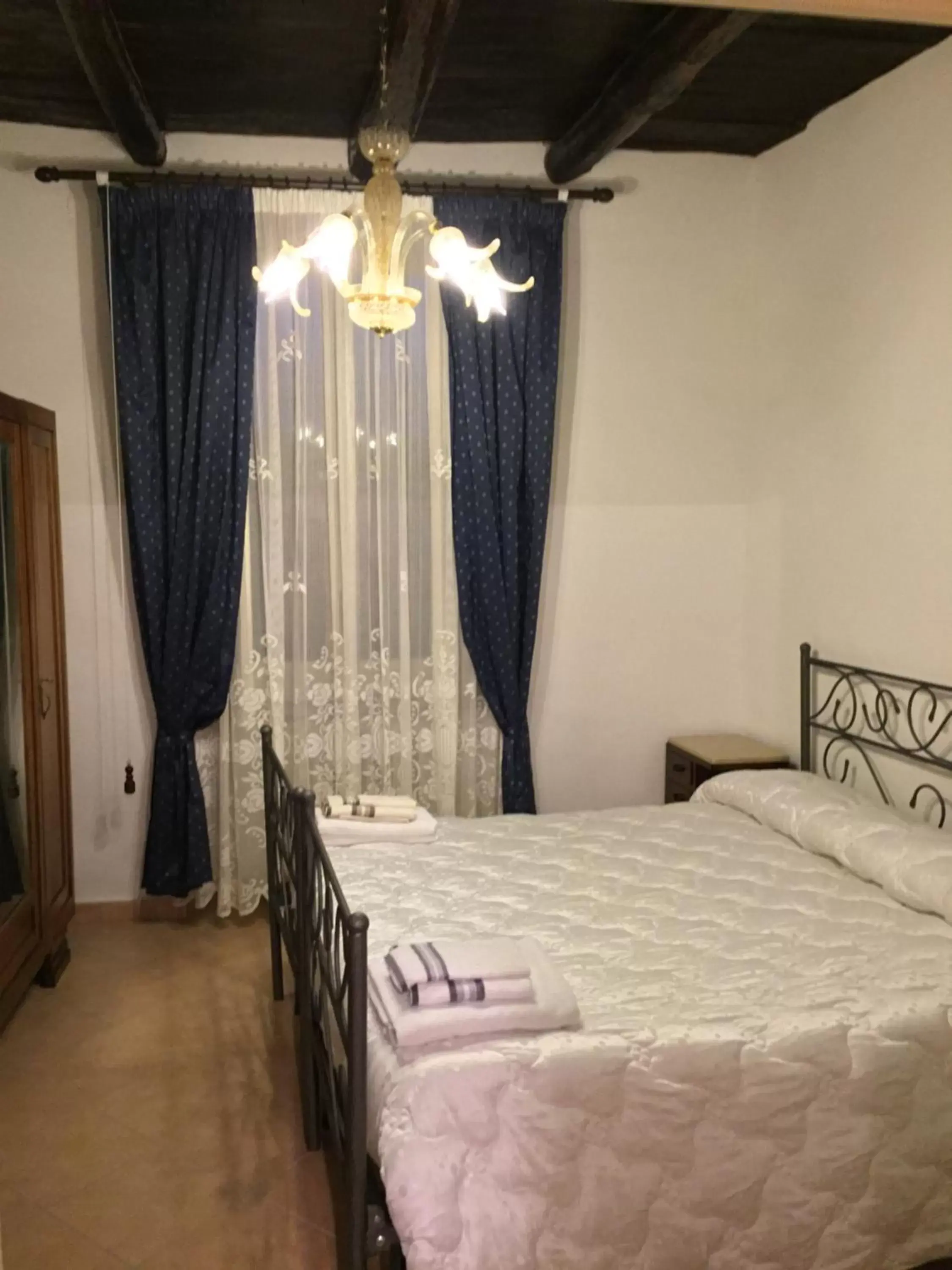 Photo of the whole room, Bed in B&B Pozzo dei Desideri