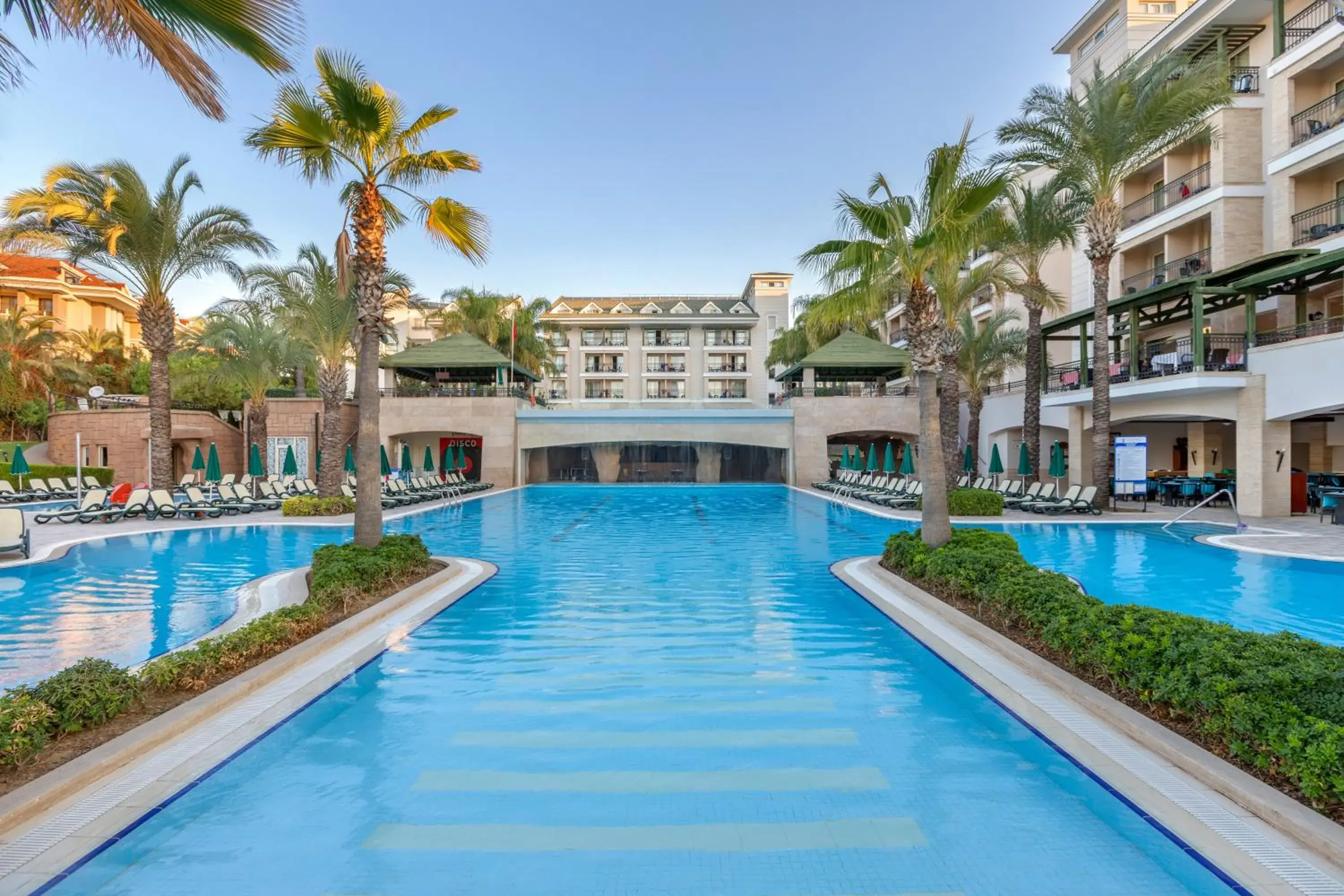 Pool view, Swimming Pool in Alva Donna Beach Resort Comfort