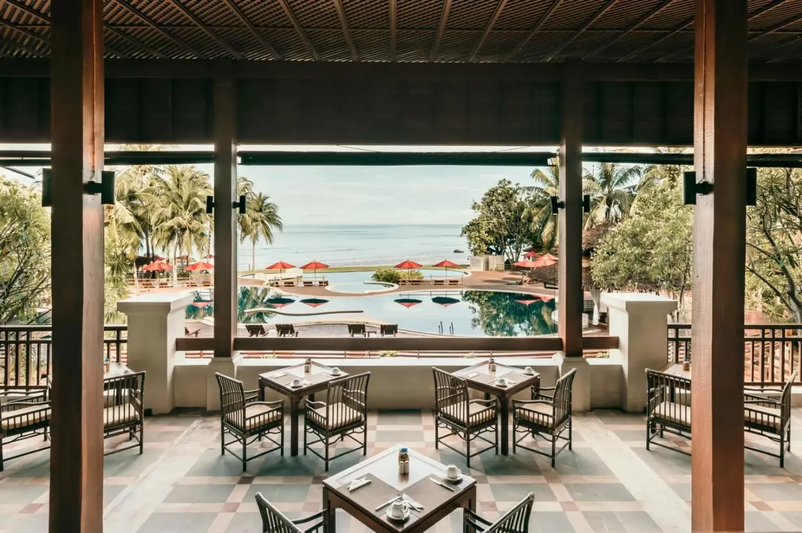 Restaurant/places to eat in Khaolak Laguna Resort - SHA Extra Plus