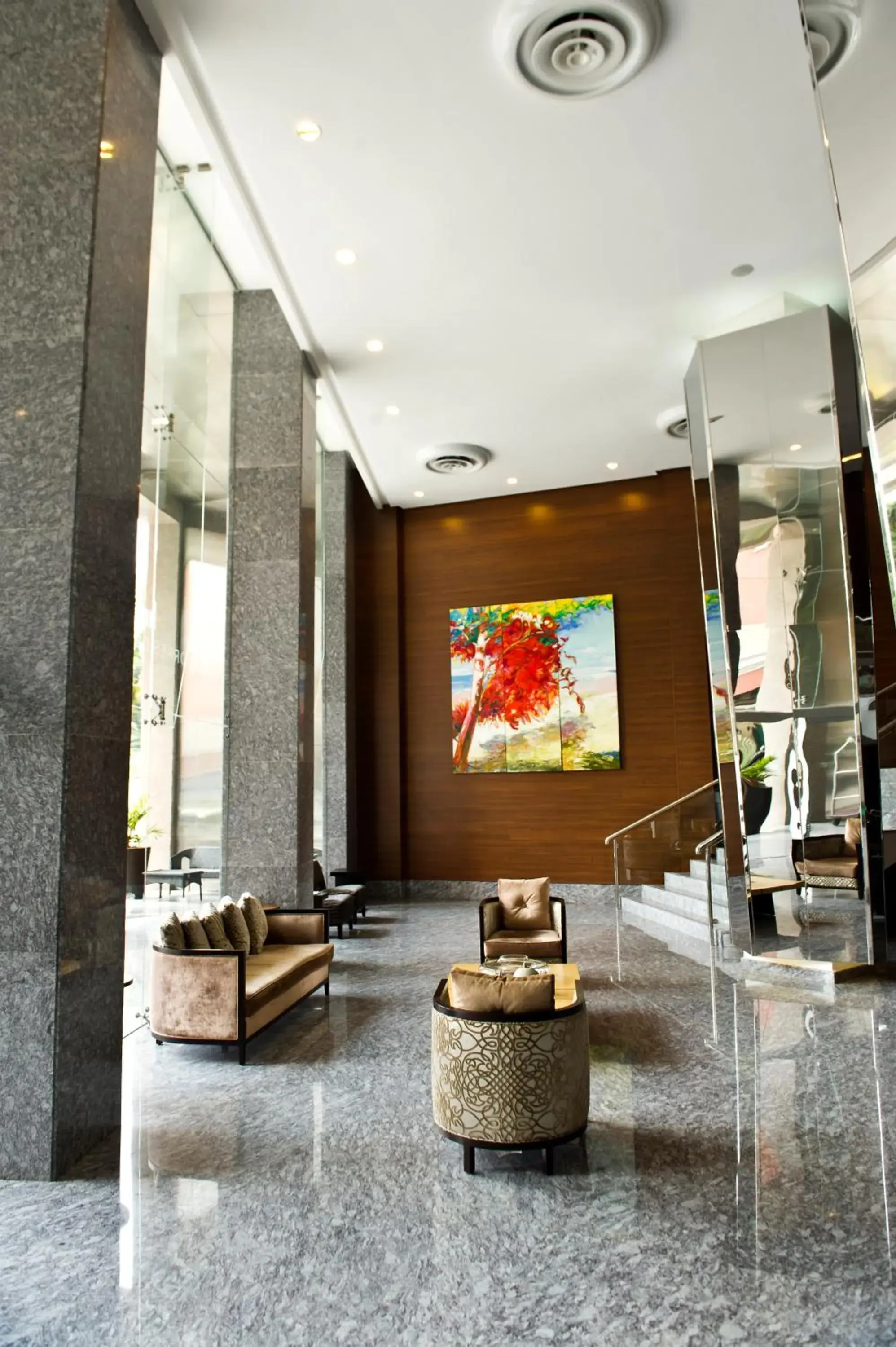 Communal lounge/ TV room, Lobby/Reception in Torres de Alba Hotel & Suites