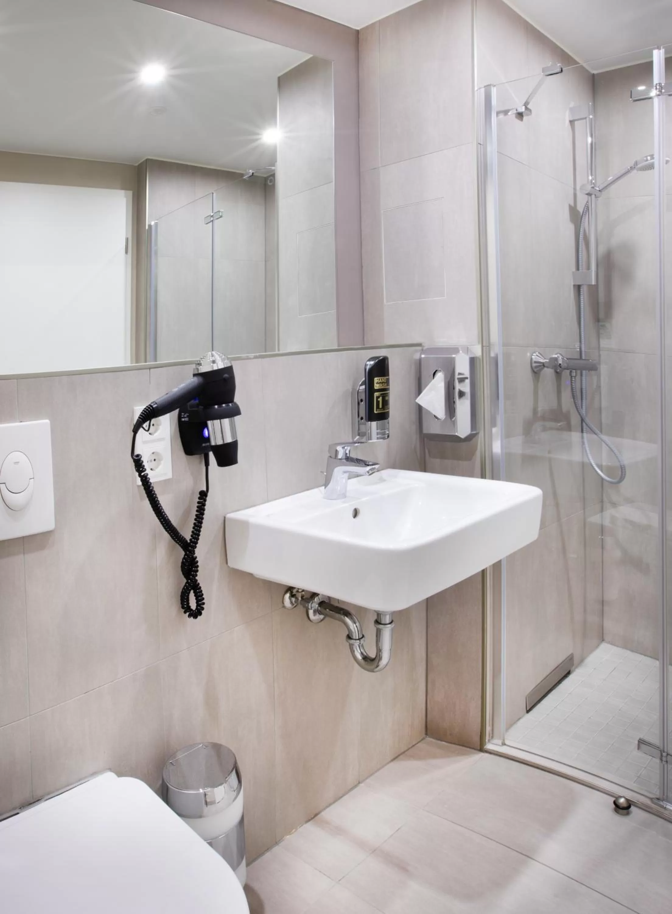 Bathroom in Ocak Aparthotel