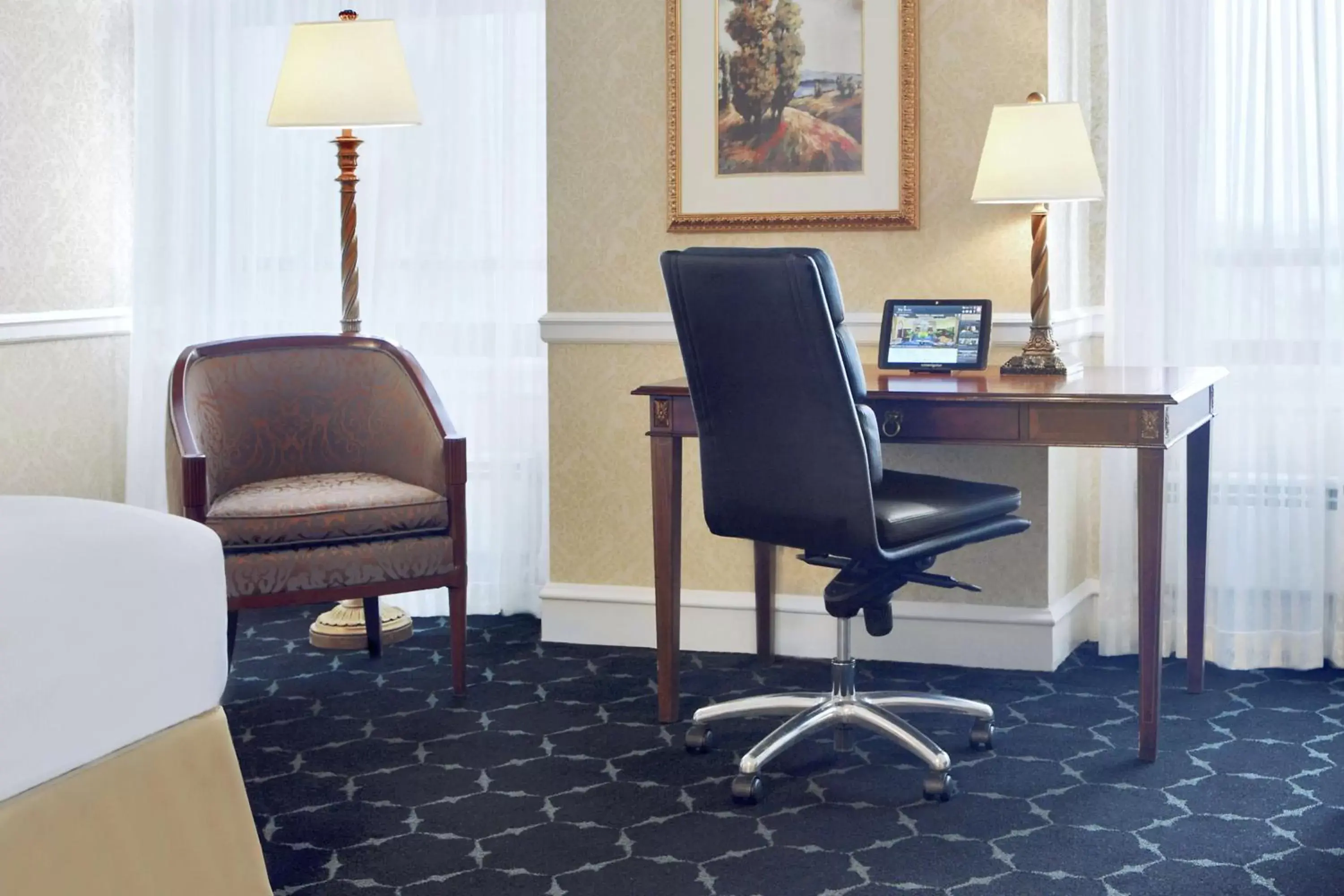 Deluxe Queen Room with Two Queen Beds - Mobility Accessible in The Drake Hotel Deluxe Queen Room with Two Queen Beds - Mobility Accessible in The Drake Hotel