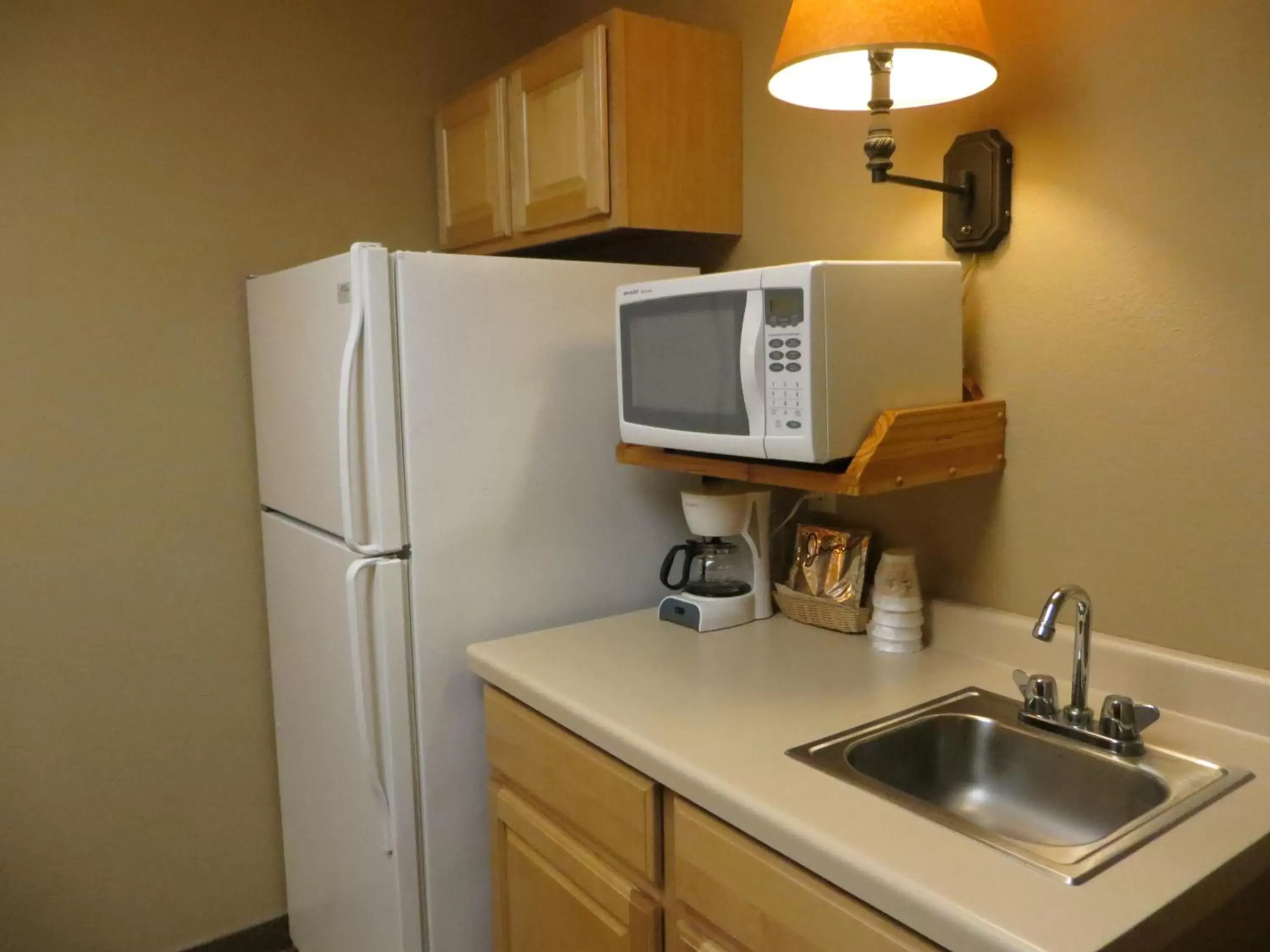 Kitchen or kitchenette, Kitchen/Kitchenette in Cranberry Country Lodge