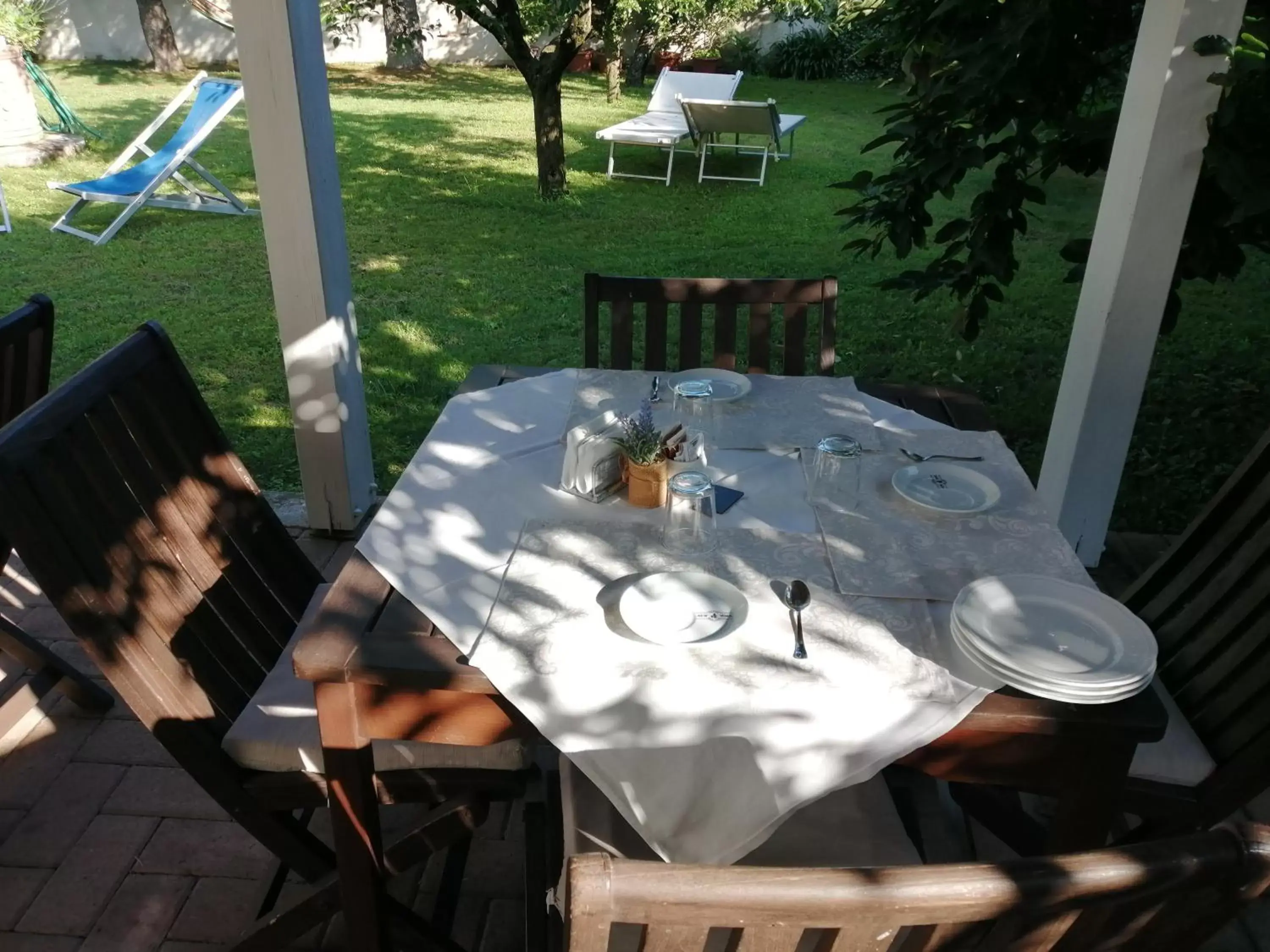 Garden, Restaurant/Places to Eat in Villa Oasi