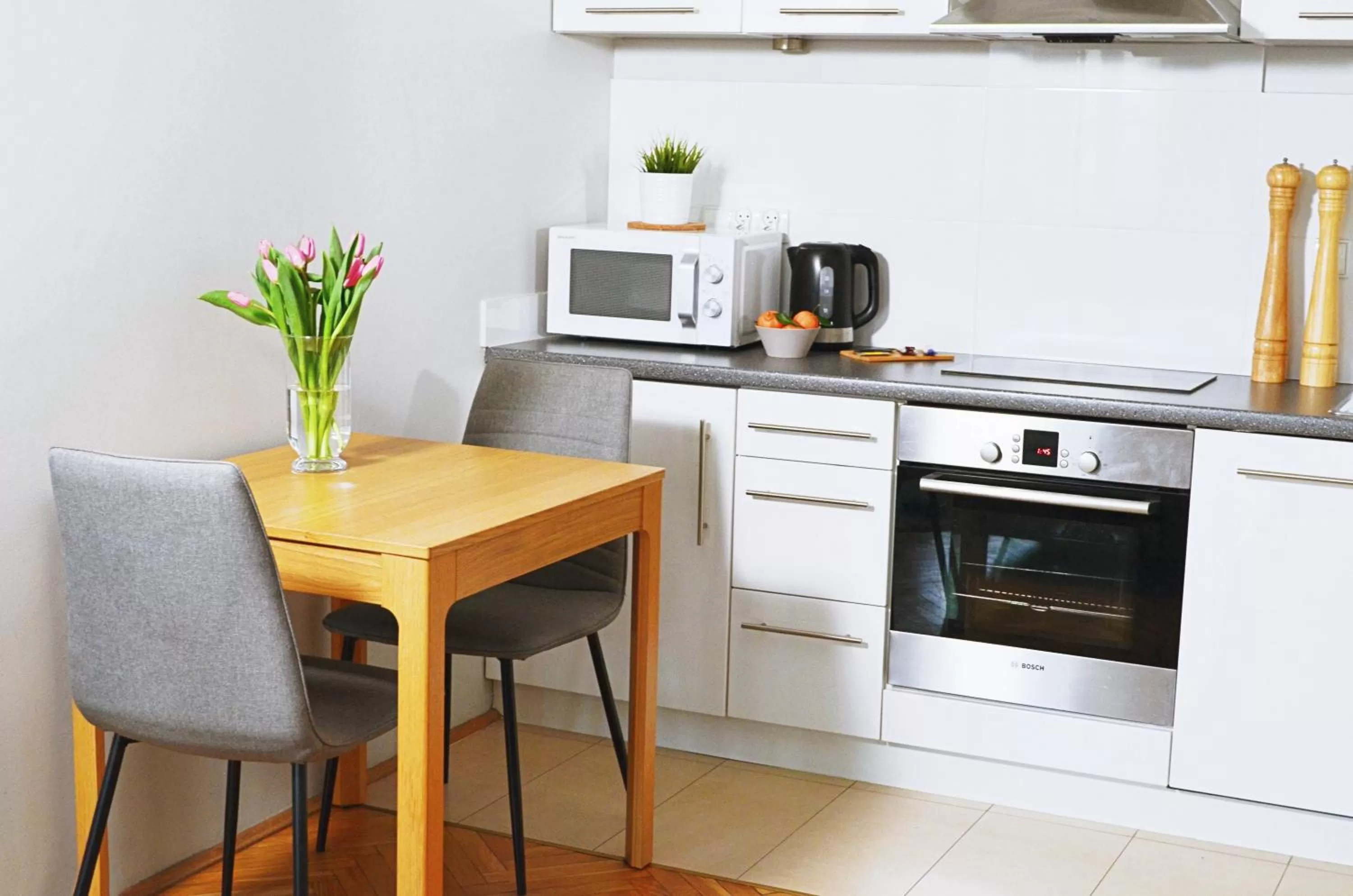 Kitchen/Kitchenette in 21 Floriańska Street Apartments