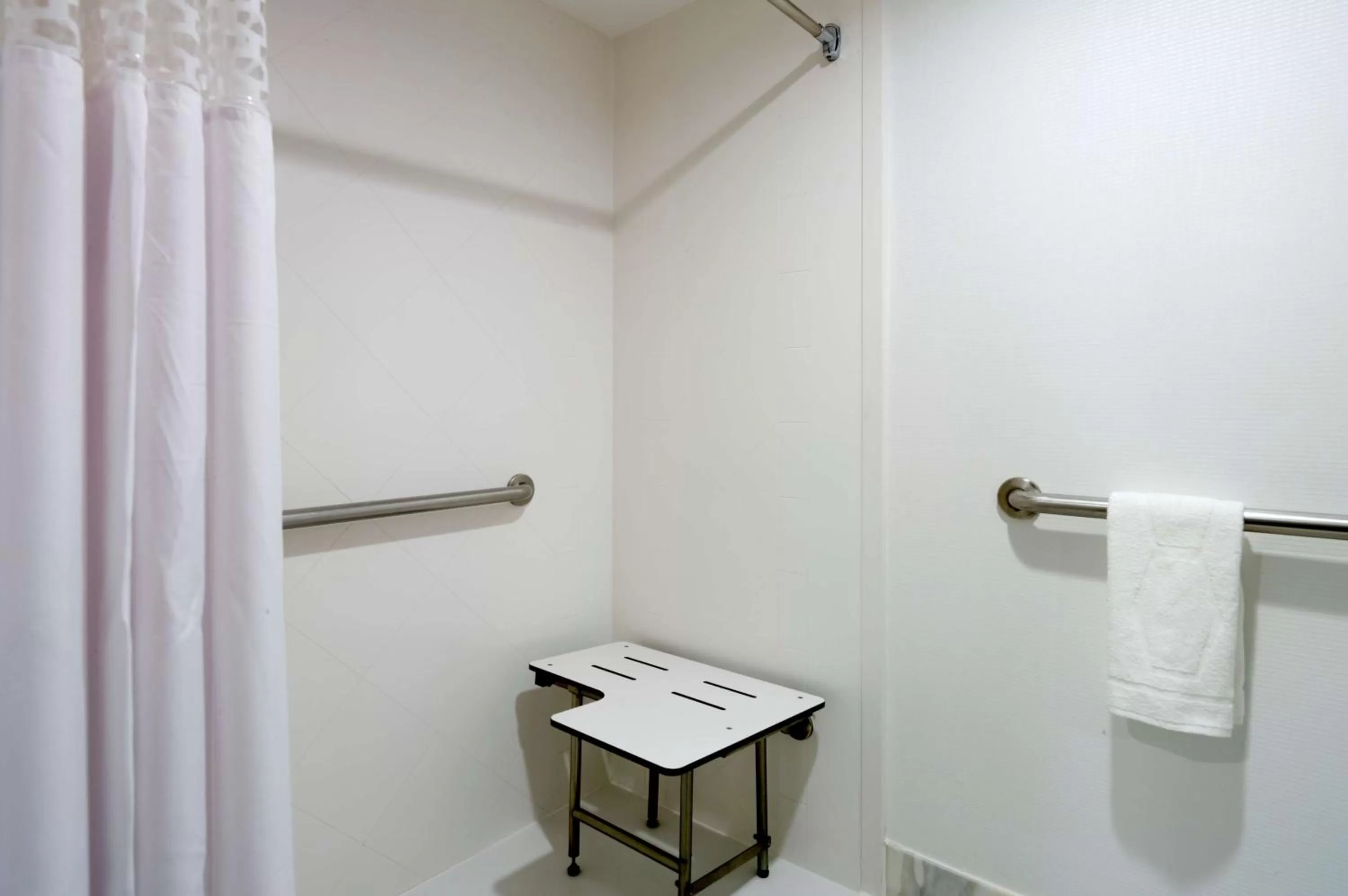 Bathroom in Hilton Garden Inn New York Manhattan Midtown East