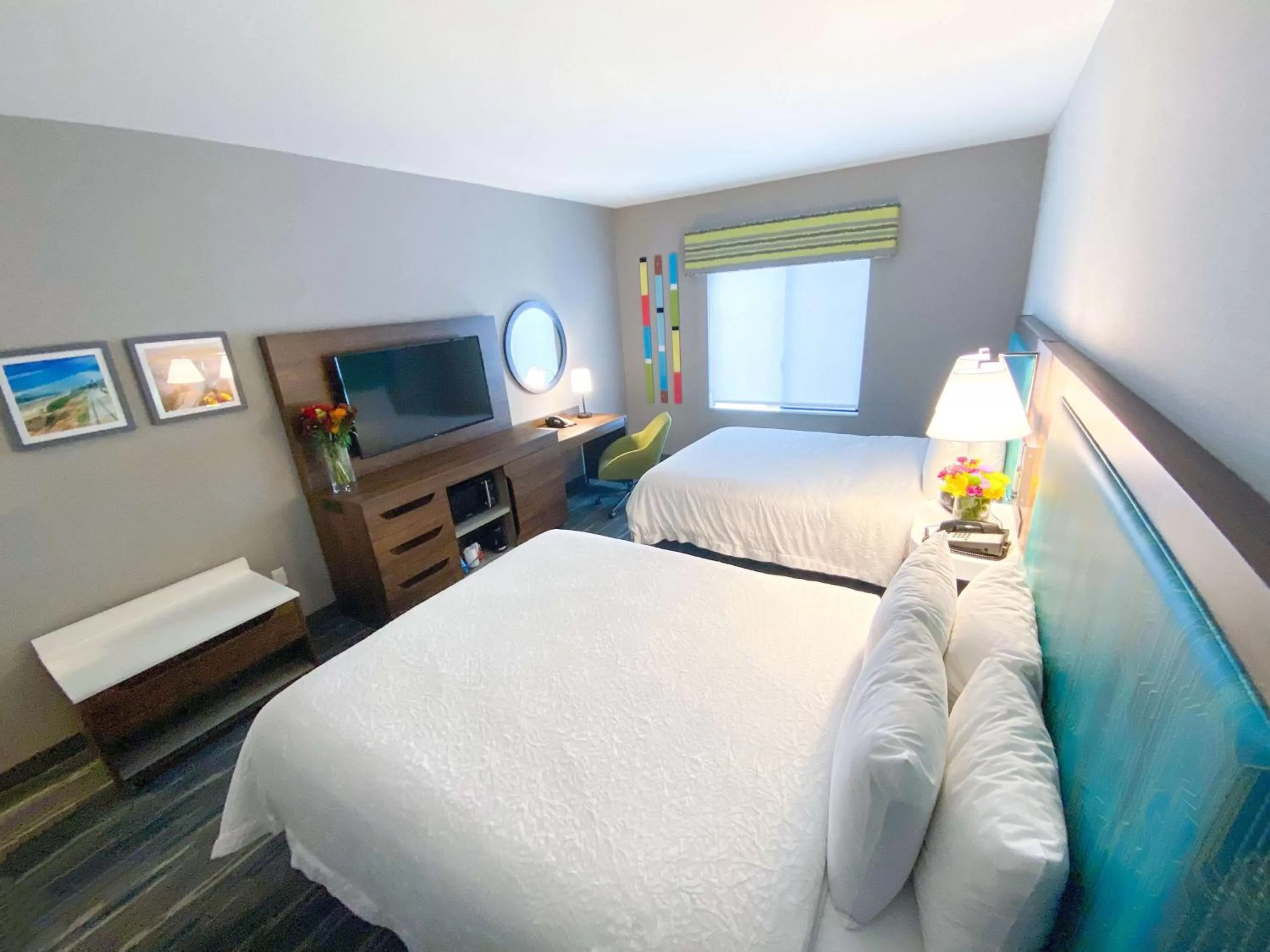 Bed in Hampton Inn Carlsbad North San Diego County