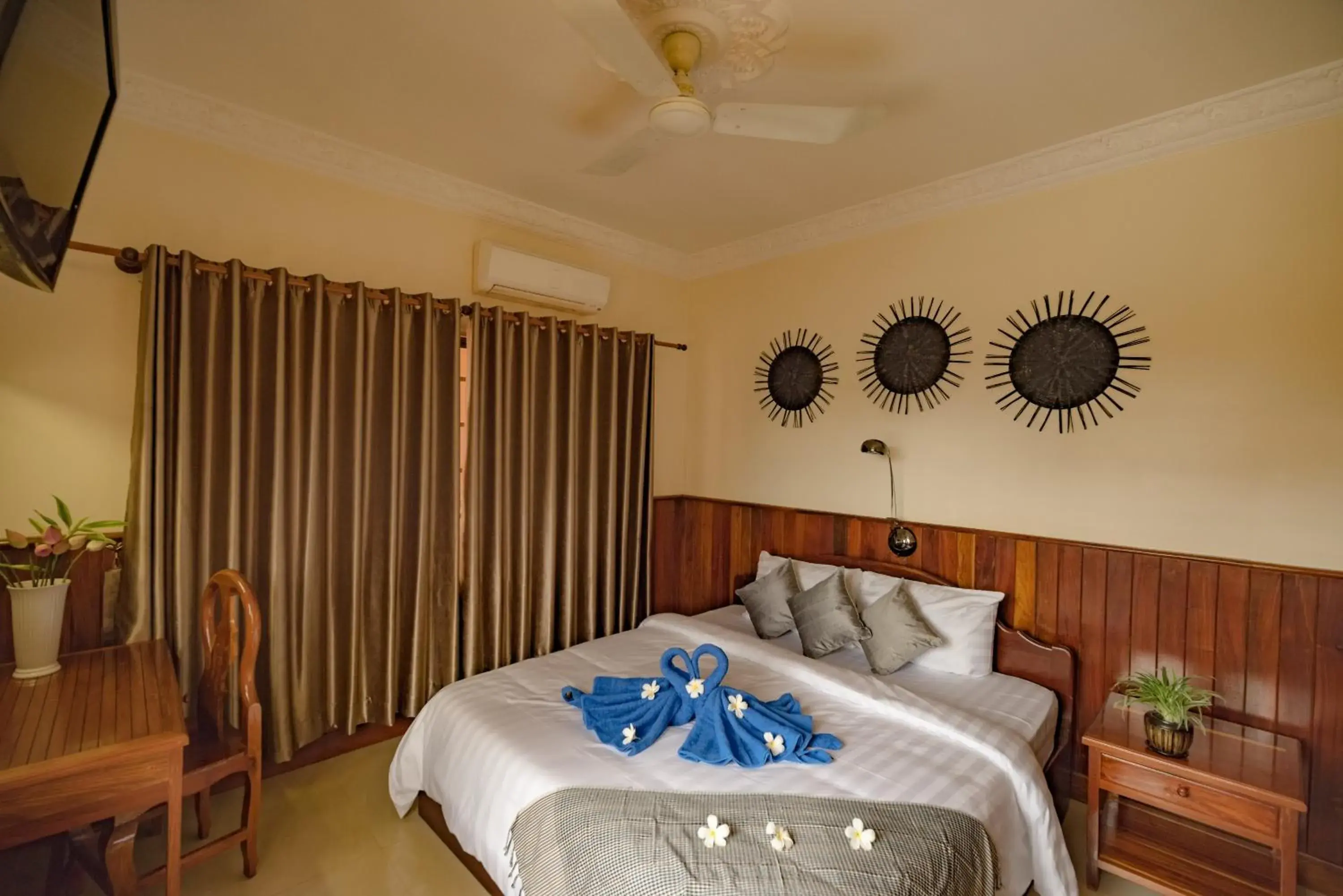 Photo of the whole room, Bed in The Siem Reap Chilled Backpacker