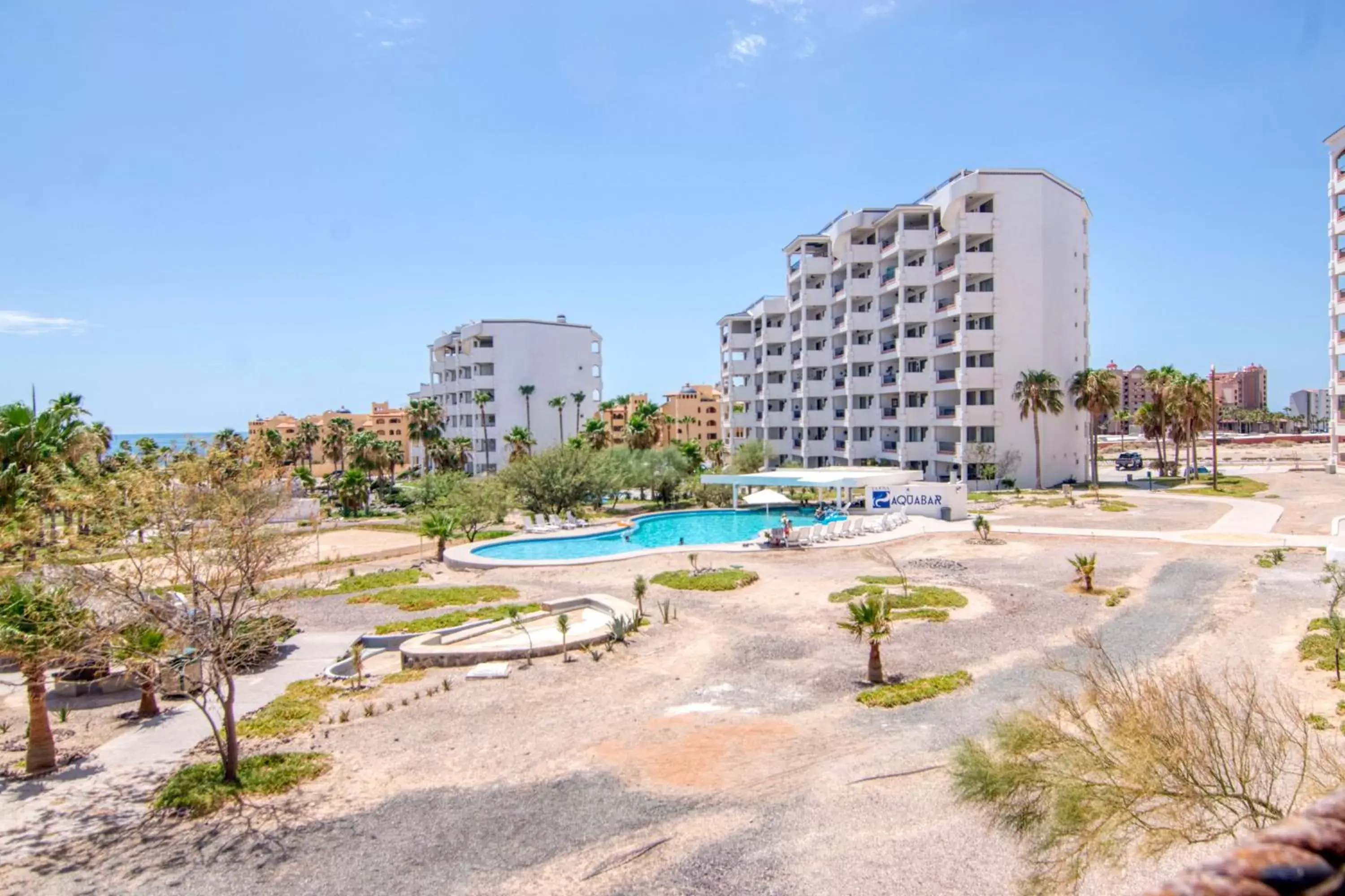 Swimming Pool in Casa Blanca Golf Villas