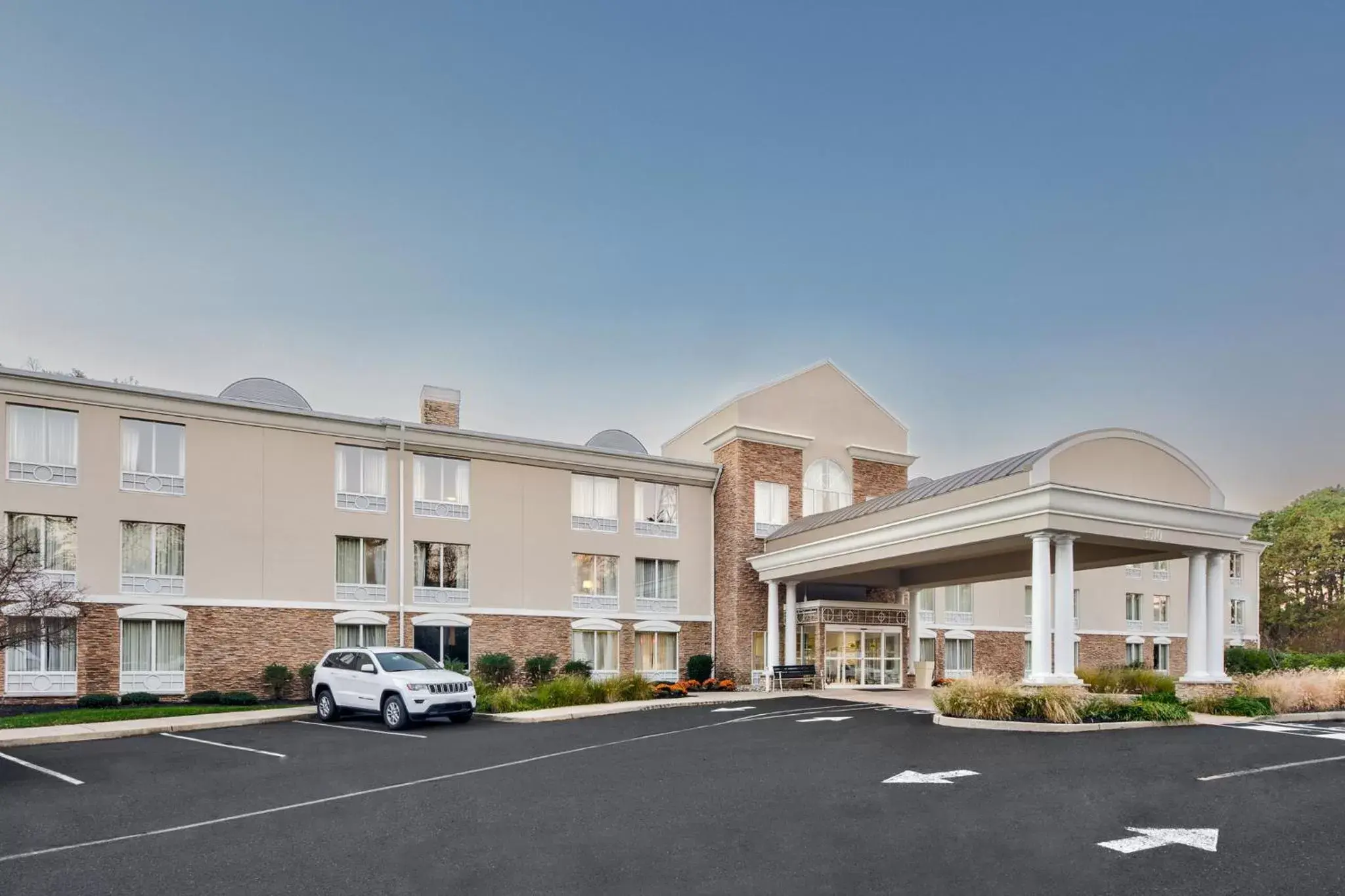 Property building in Holiday Inn Express - Neptune by IHG Property building in Holiday Inn Express - Neptune by IHG