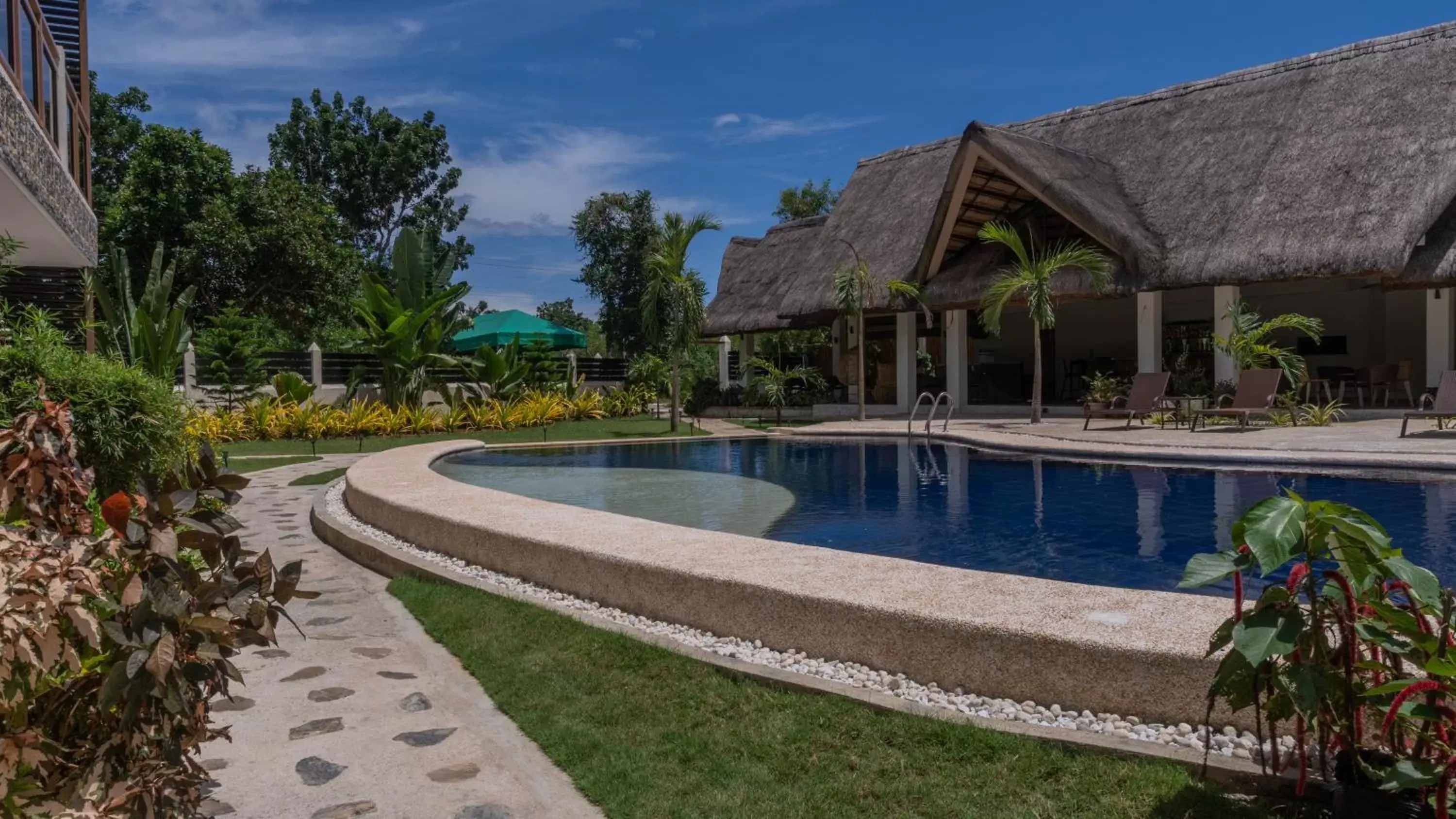 Swimming Pool in The Mayana Resort