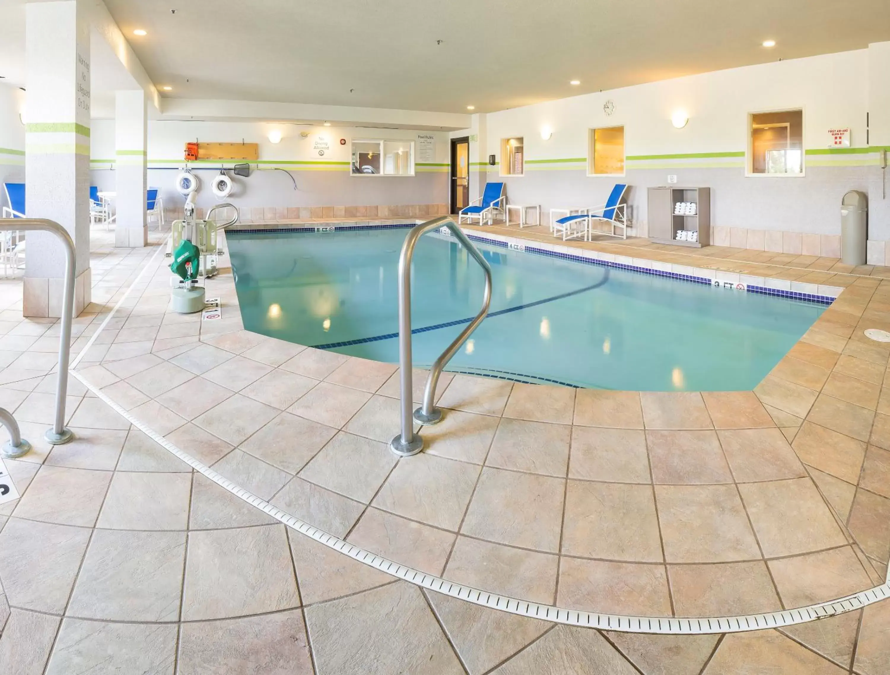 Swimming Pool in Holiday Inn Express Hotel & Suites Manchester - Airport, an IHG Hotel