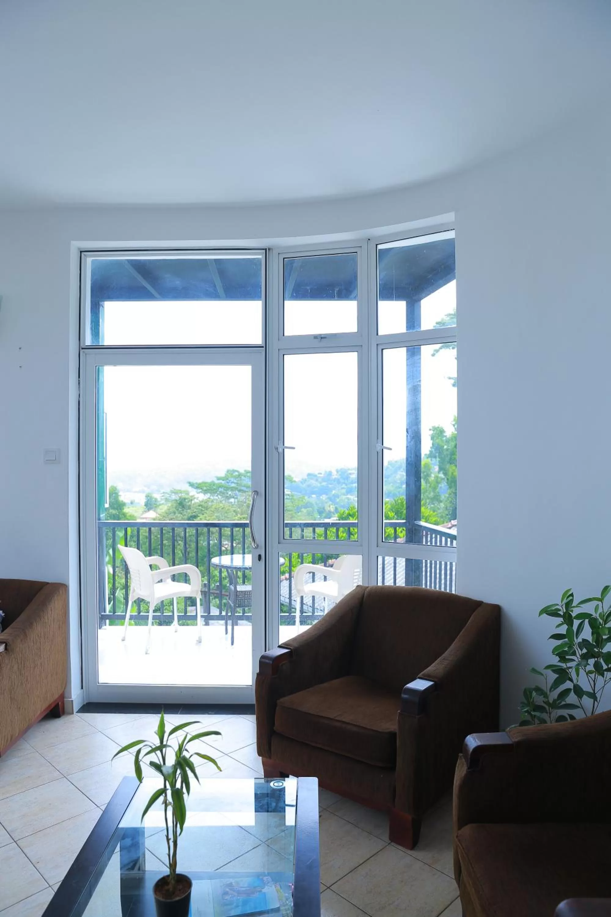 Kandyan View Holiday Bungalow free pickup from kandy