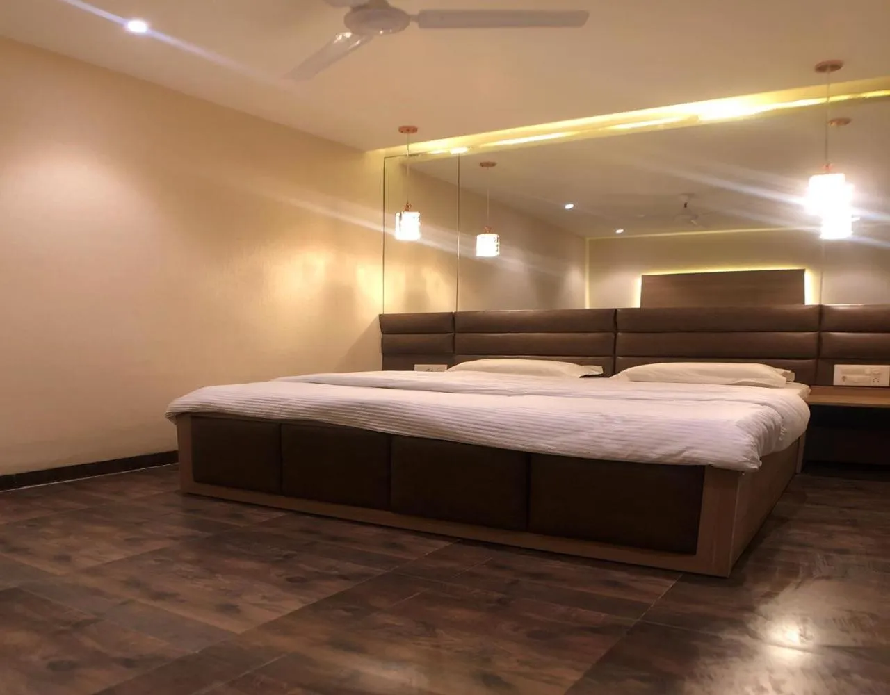 Bed in Solitaire Hotel