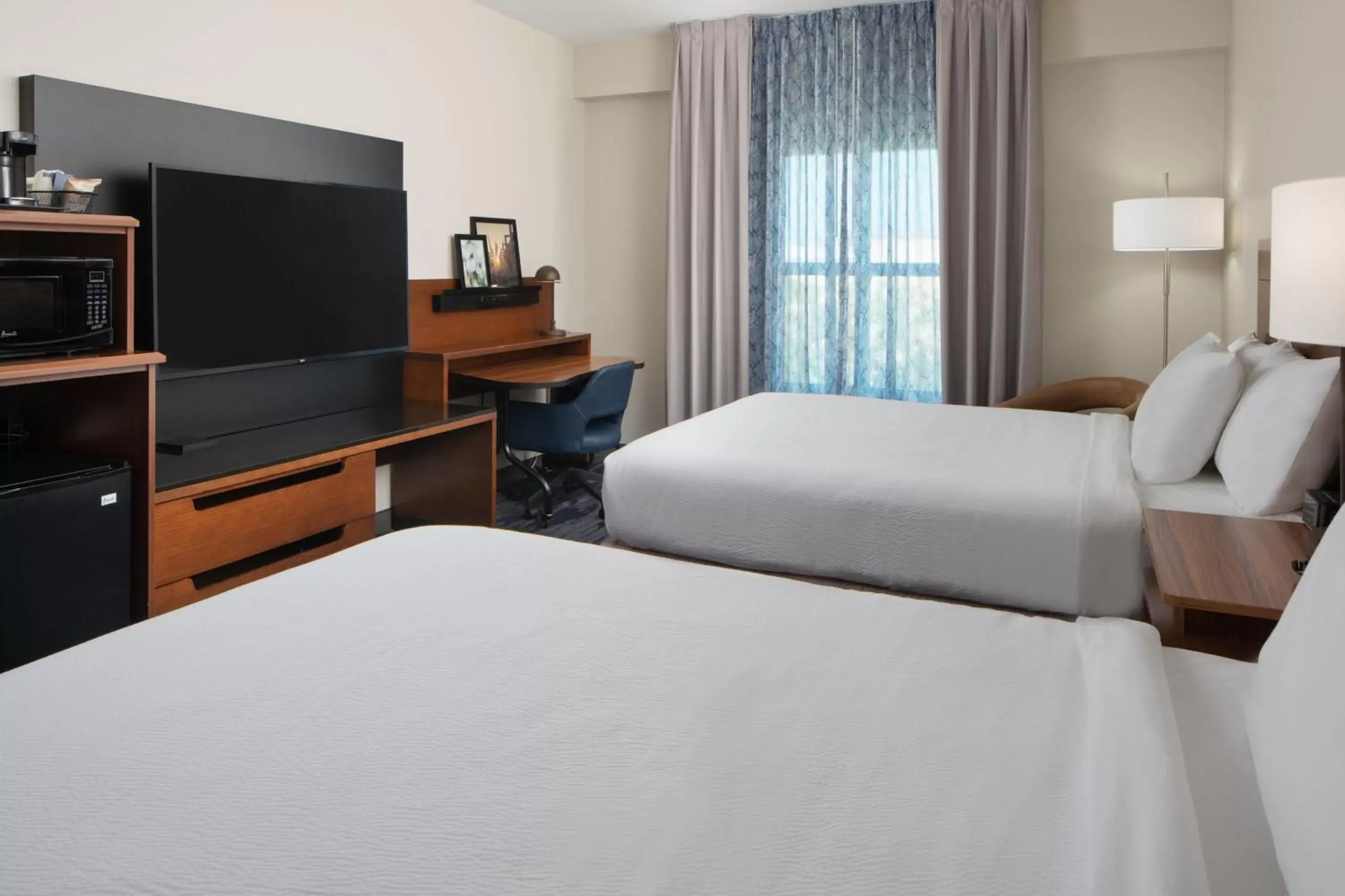 Photo of the whole room, Bed in Fairfield Inn & Suites by Marriott Destin